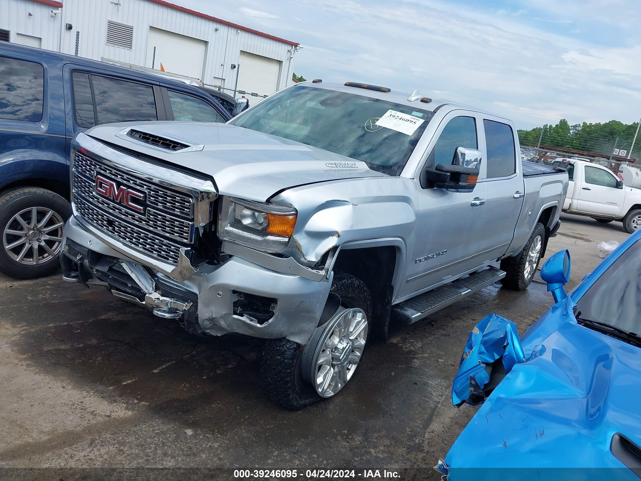 Photo 1 VIN: 1GT42WEYXKF177670 - GMC NULL 