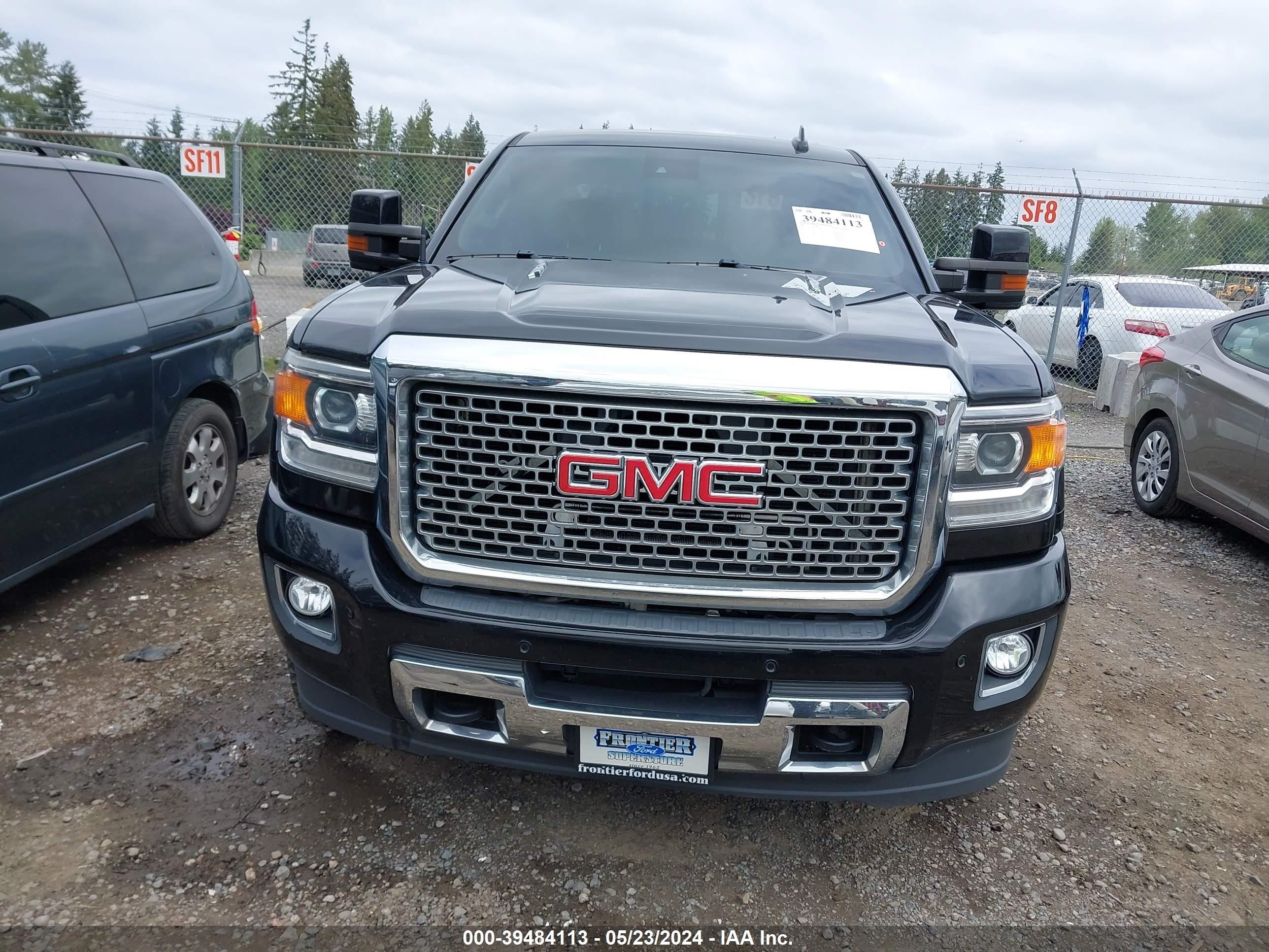 Photo 11 VIN: 1GT42YE85GF193388 - GMC NULL 