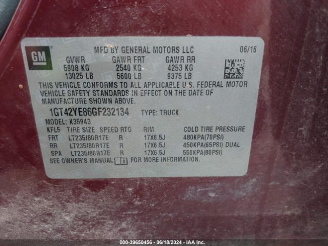 Photo 8 VIN: 1GT42YE86GF232134 - GMC SIERRA 