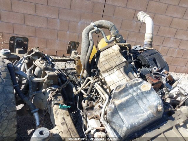 Photo 5 VIN: 1GT42YE89GF275379 - GMC SIERRA 