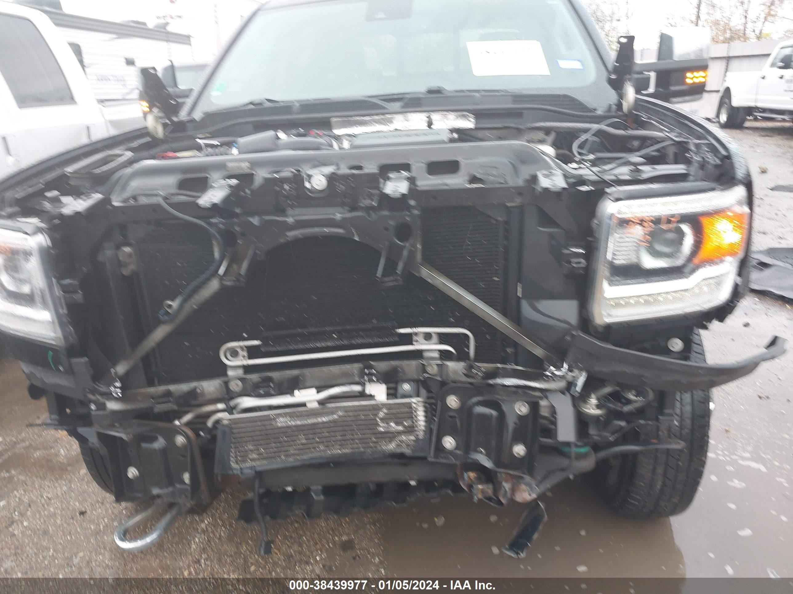 Photo 5 VIN: 1GT42YEY3HF165879 - GMC SIERRA 