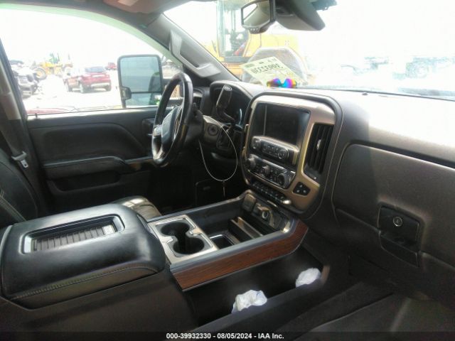 Photo 4 VIN: 1GT42YEY7JF122233 - GMC SIERRA 