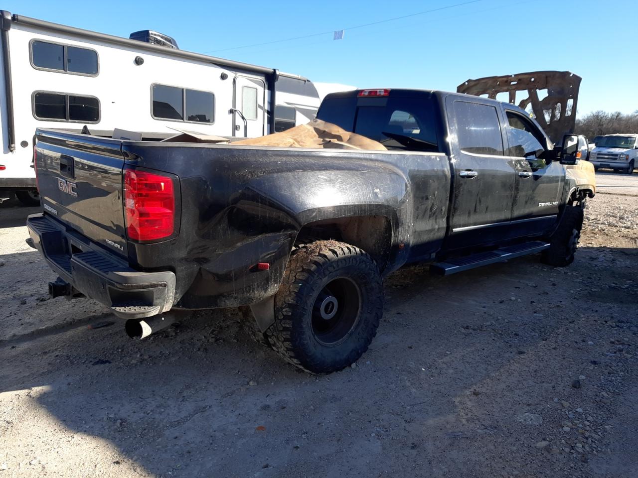 Photo 2 VIN: 1GT42YEY8JF284484 - GMC SIERRA 