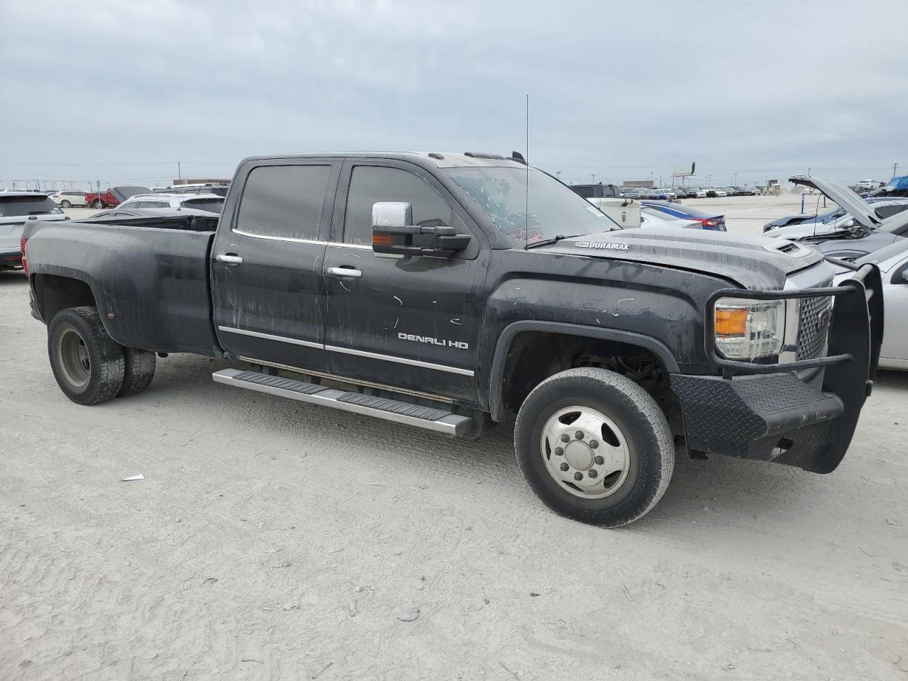 Photo 3 VIN: 1GT42YEY9HF183948 - GMC SIERRA 