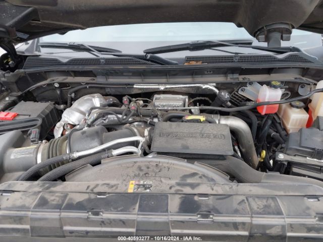 Photo 9 VIN: 1GT49LEYXPF130883 - GMC SIERRA HD 