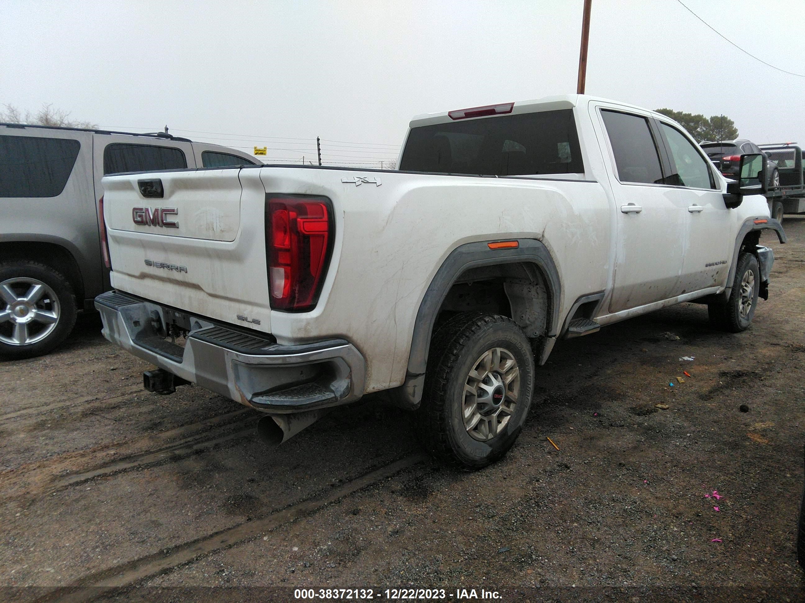 Photo 2 VIN: 1GT49MEY1PF213740 - GMC SIERRA 