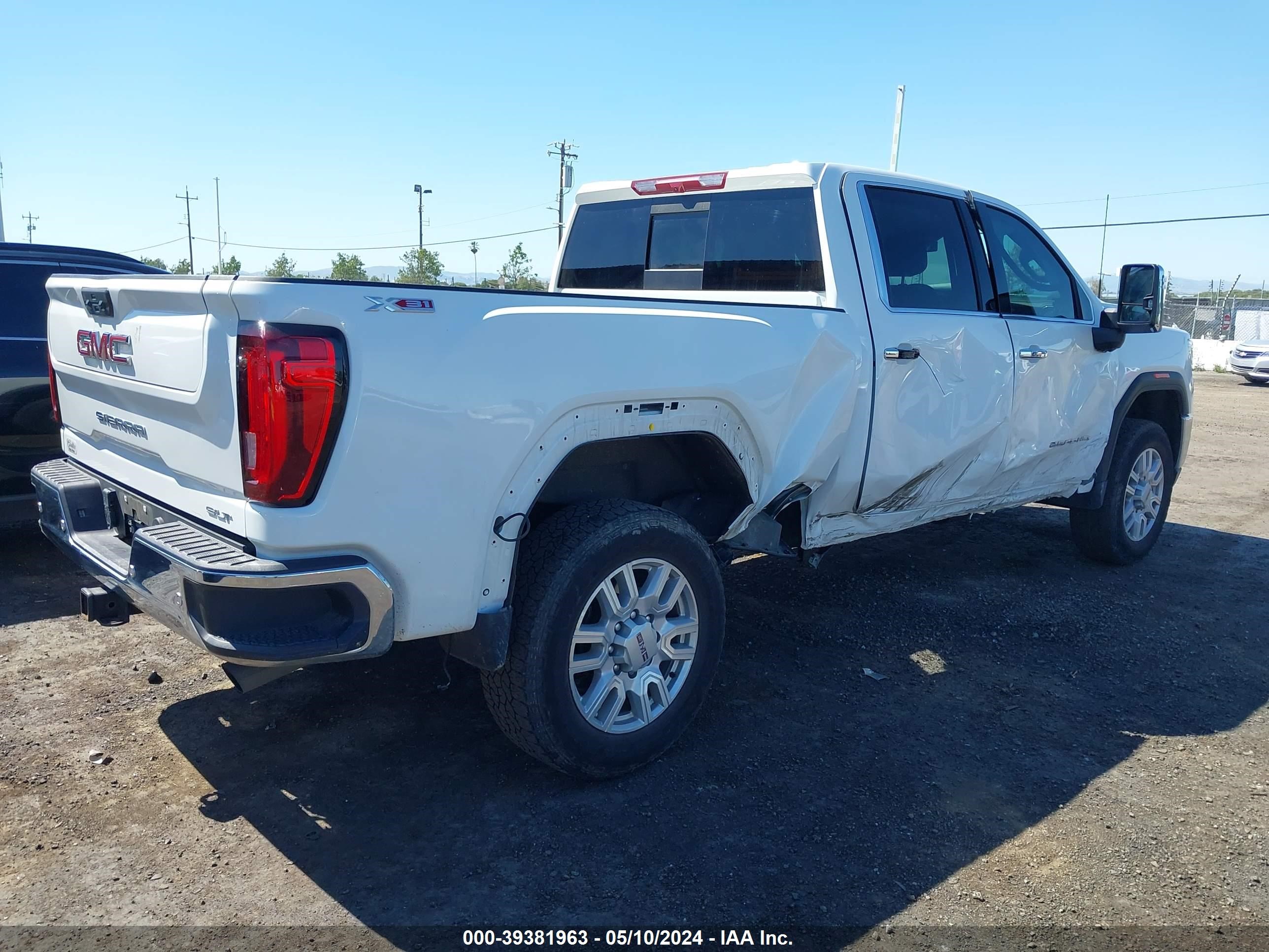 Photo 3 VIN: 1GT49NE71NF268358 - GMC SIERRA 