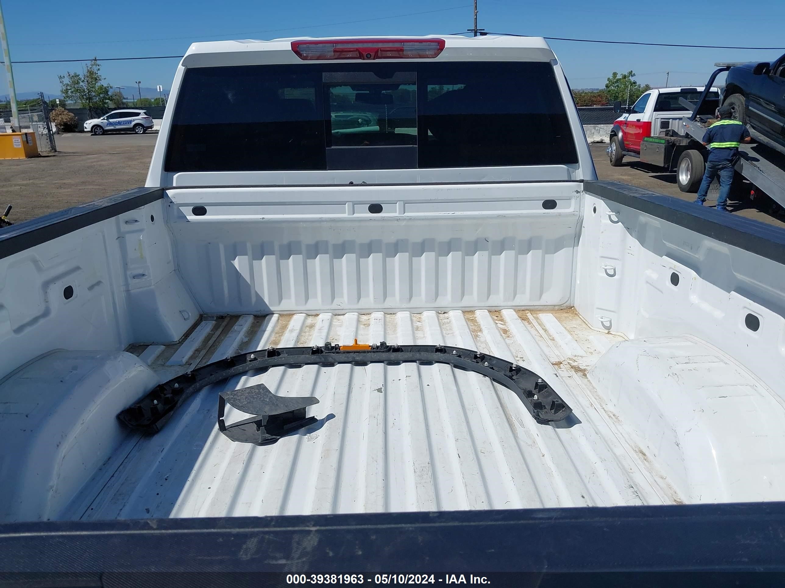 Photo 5 VIN: 1GT49NE71NF268358 - GMC SIERRA 