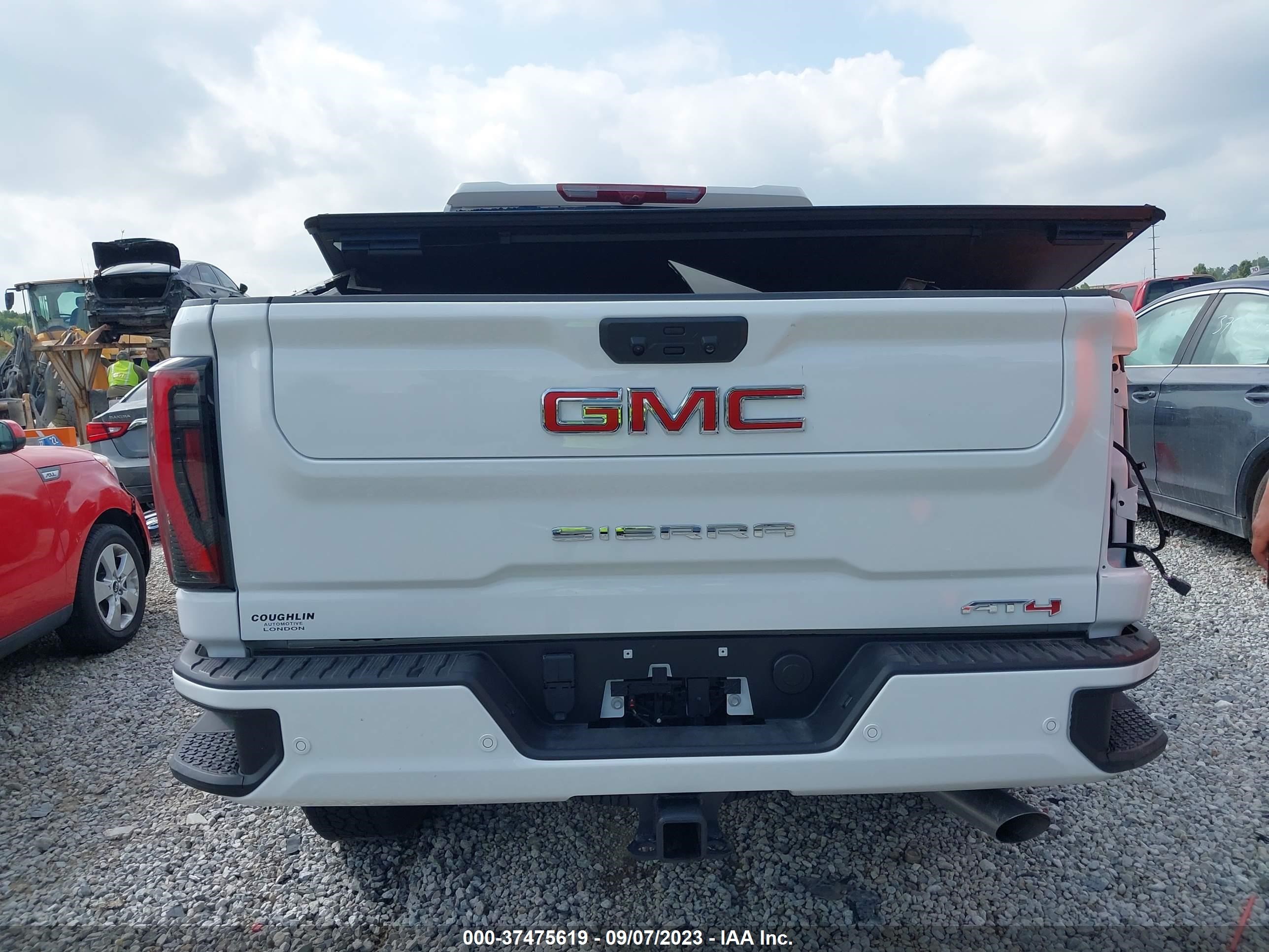 Photo 15 VIN: 1GT49PE74RF191051 - GMC SIERRA 