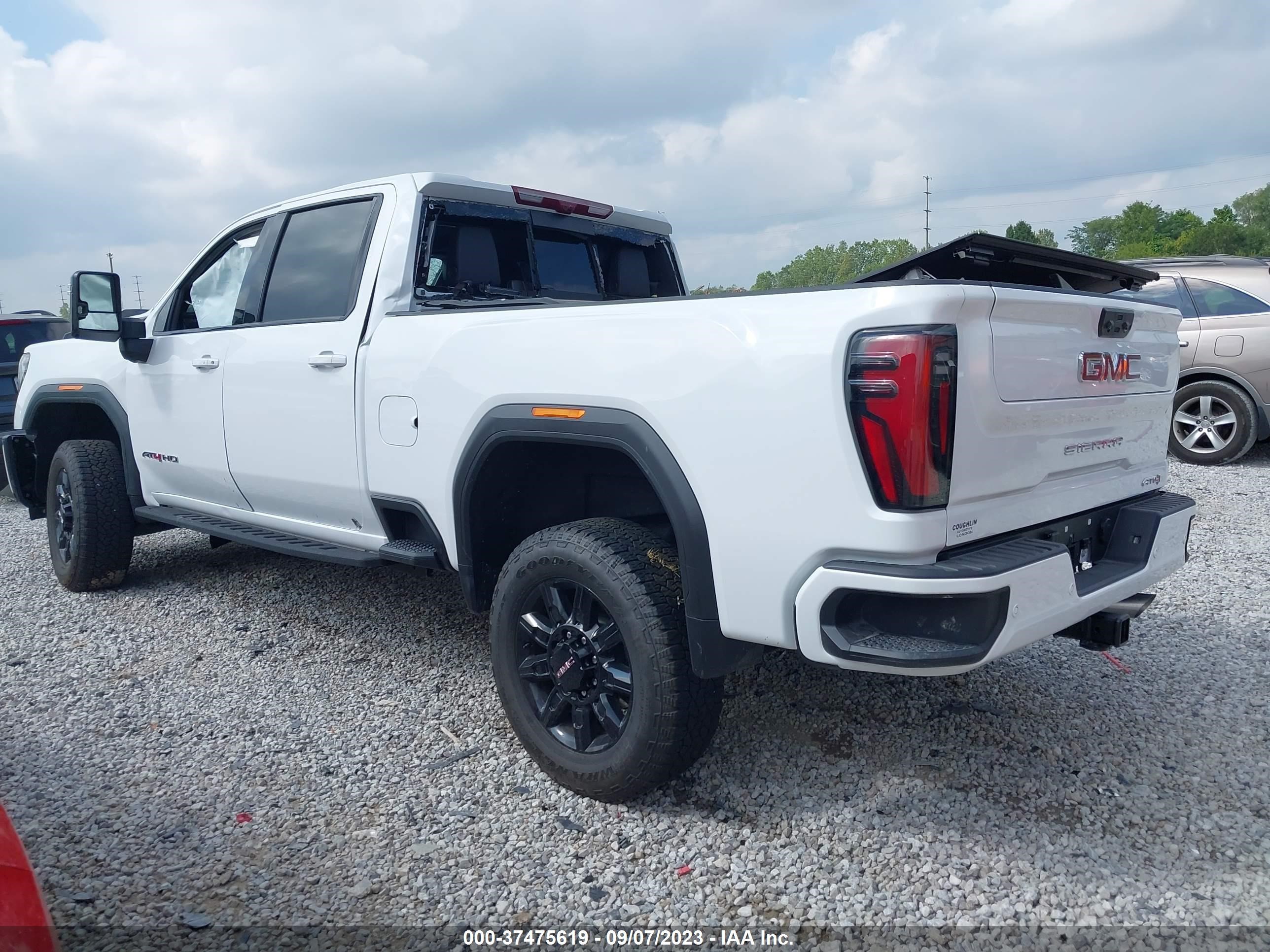 Photo 2 VIN: 1GT49PE74RF191051 - GMC SIERRA 