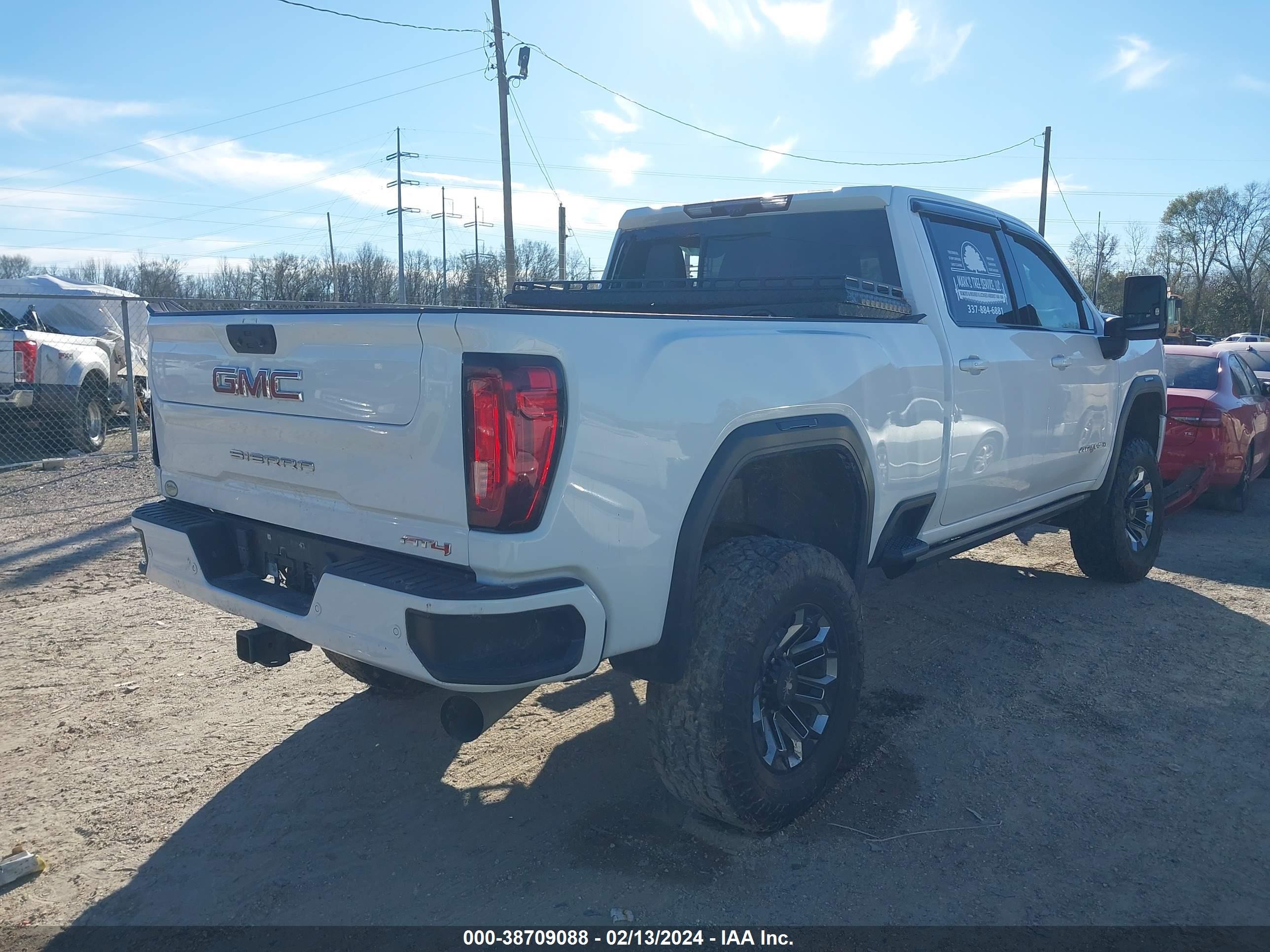 Photo 3 VIN: 1GT49PEY1NF151027 - GMC SIERRA 