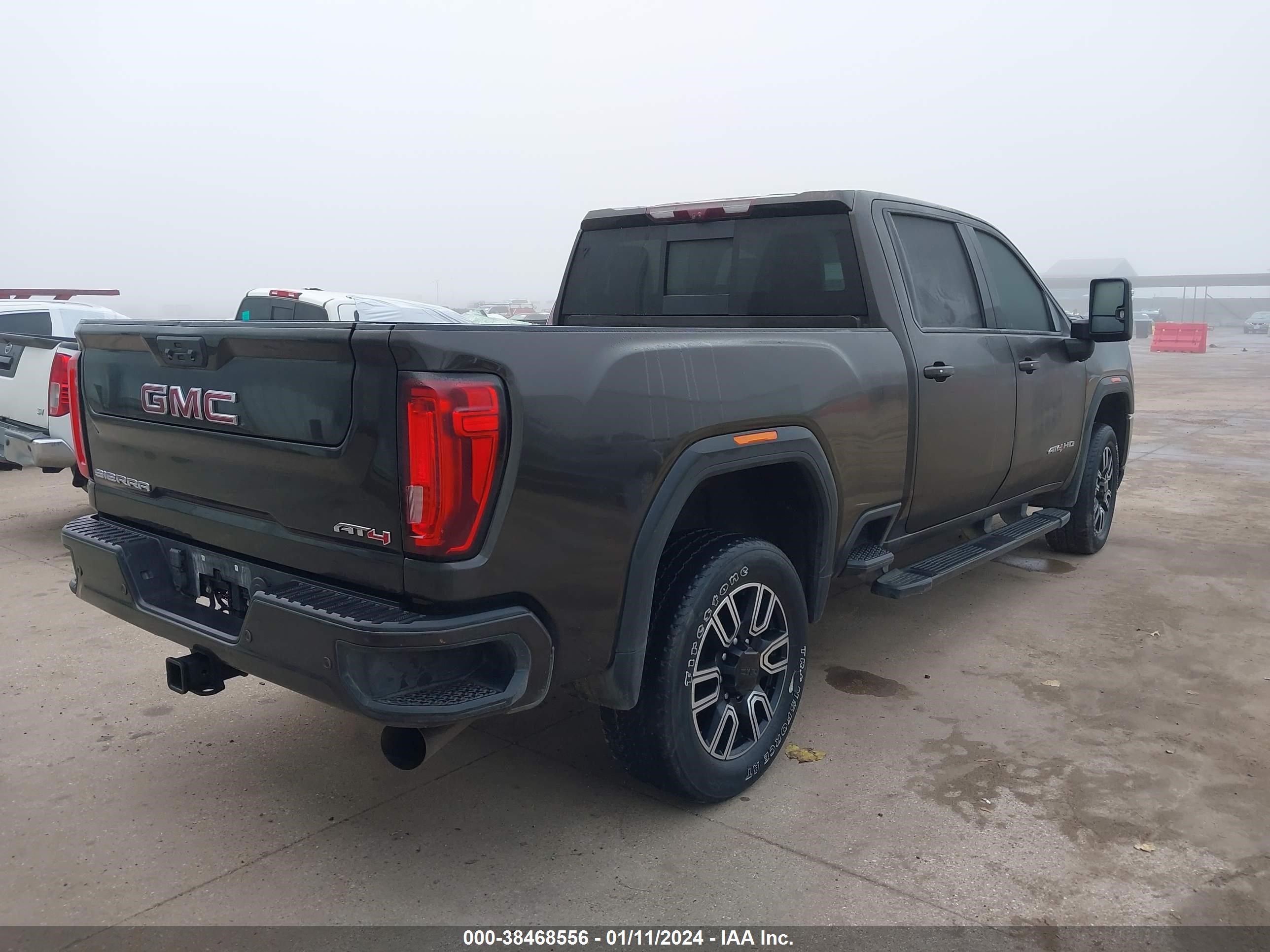 Photo 3 VIN: 1GT49PEY6LF303672 - GMC SIERRA 