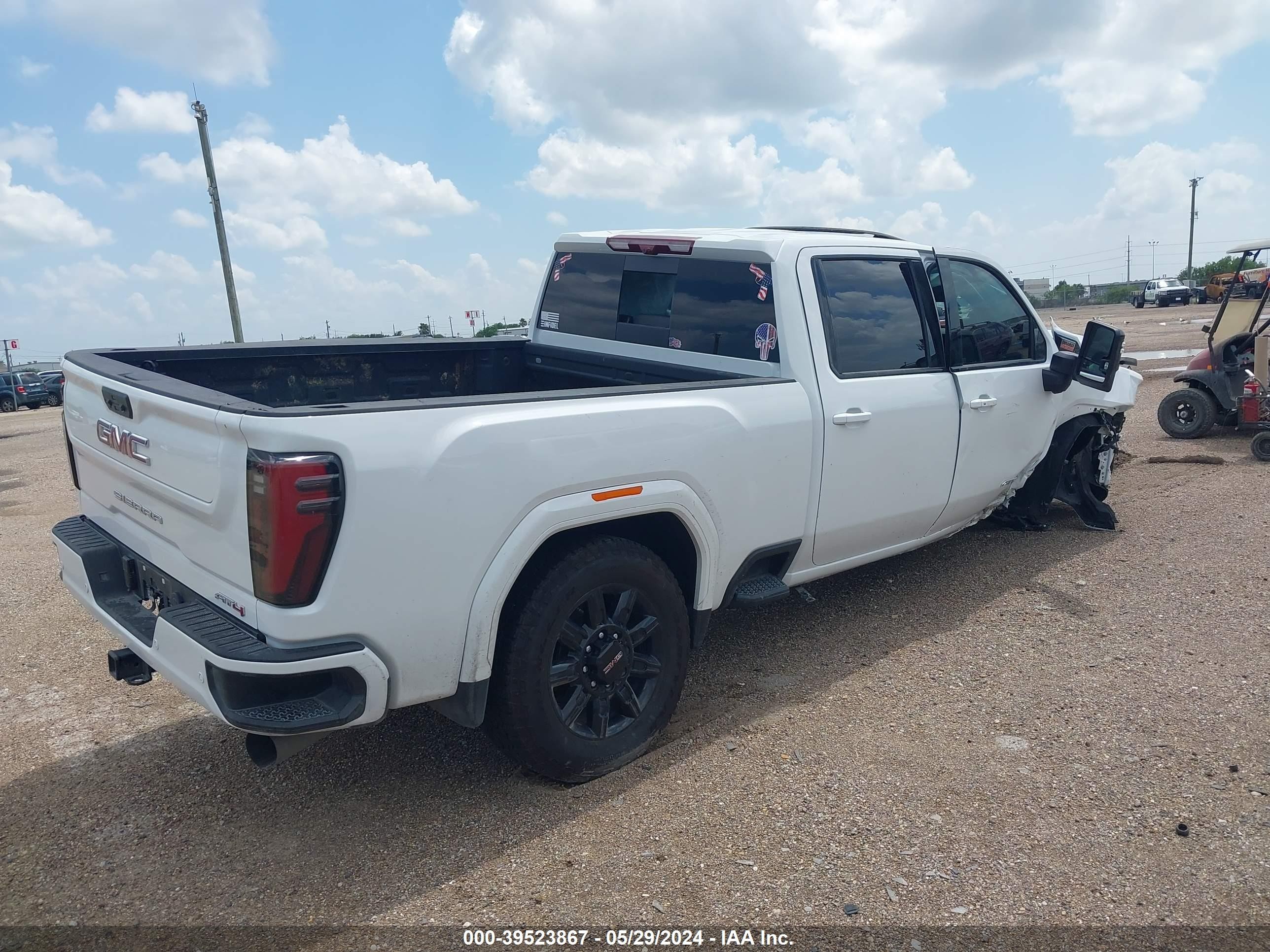 Photo 3 VIN: 1GT49PEY6RF175264 - GMC SIERRA 