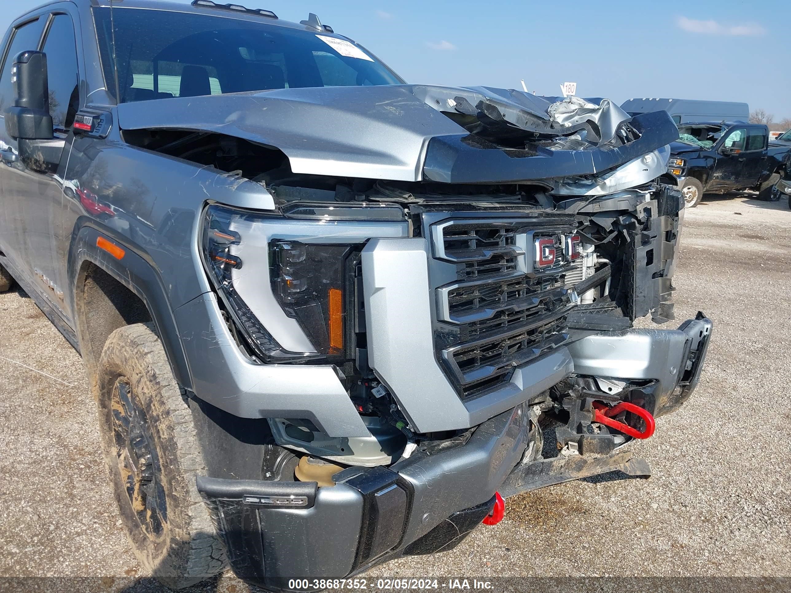 Photo 12 VIN: 1GT49PEY9RF143649 - GMC SIERRA 