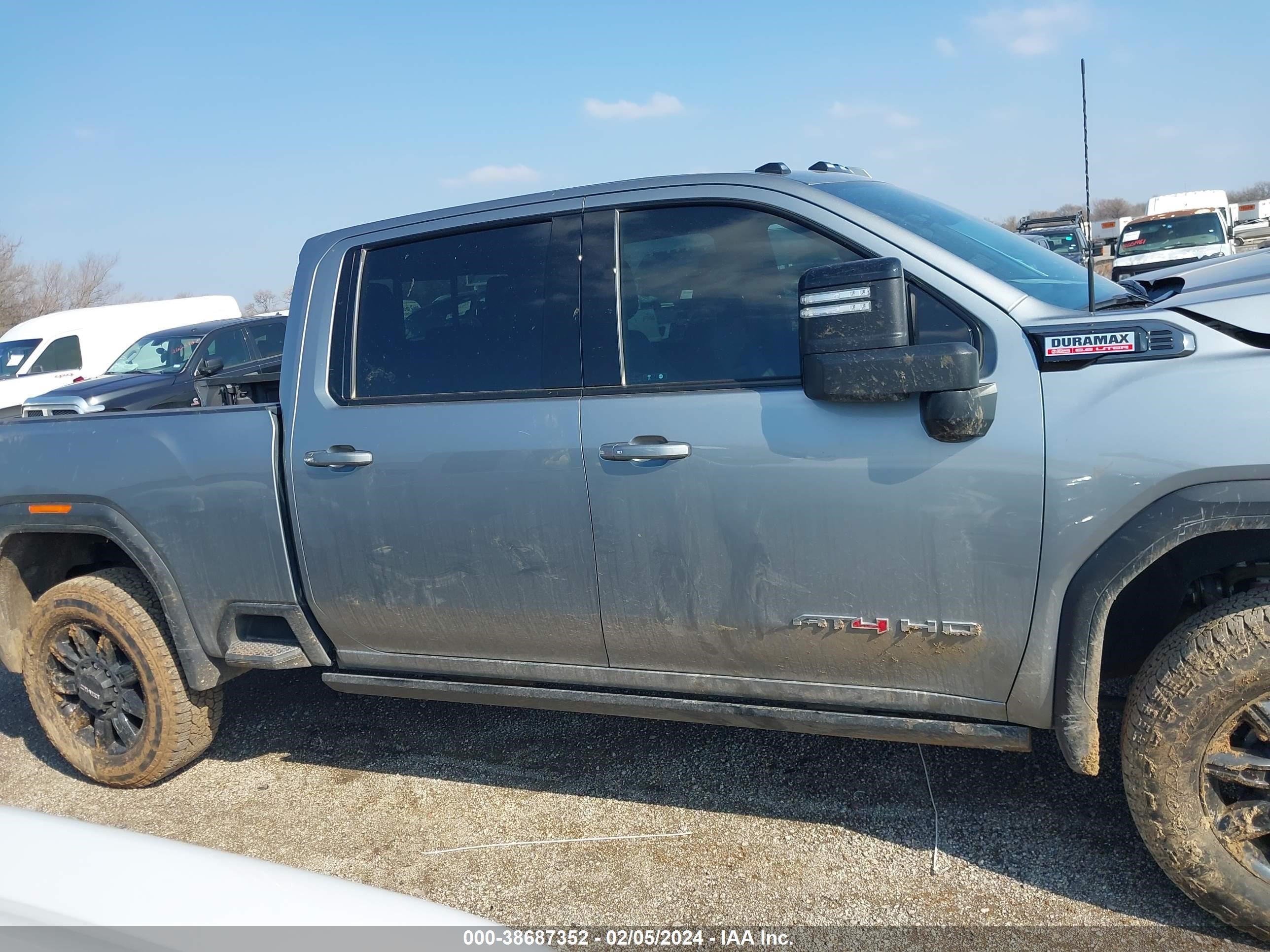 Photo 15 VIN: 1GT49PEY9RF143649 - GMC SIERRA 