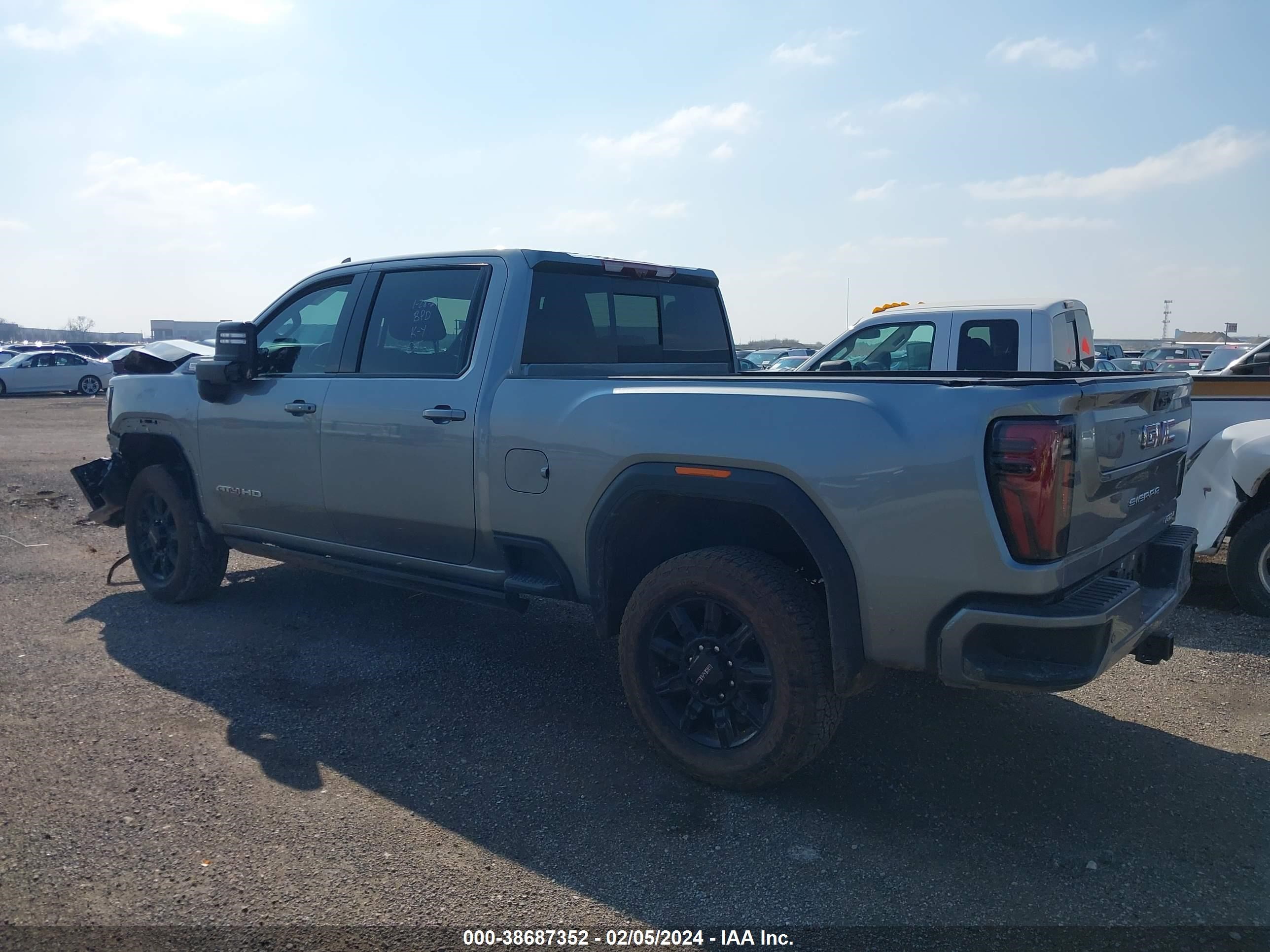 Photo 2 VIN: 1GT49PEY9RF143649 - GMC SIERRA 