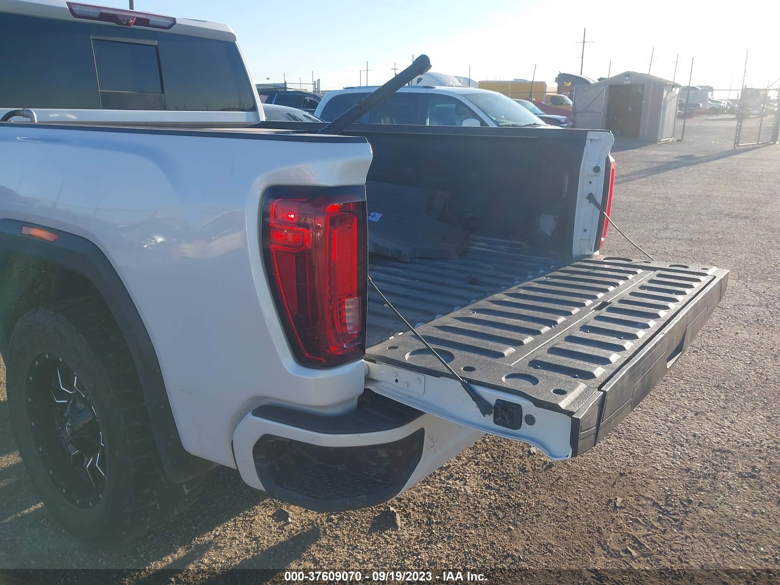 Photo 14 VIN: 1GT49REY6NF139516 - GMC SIERRA 