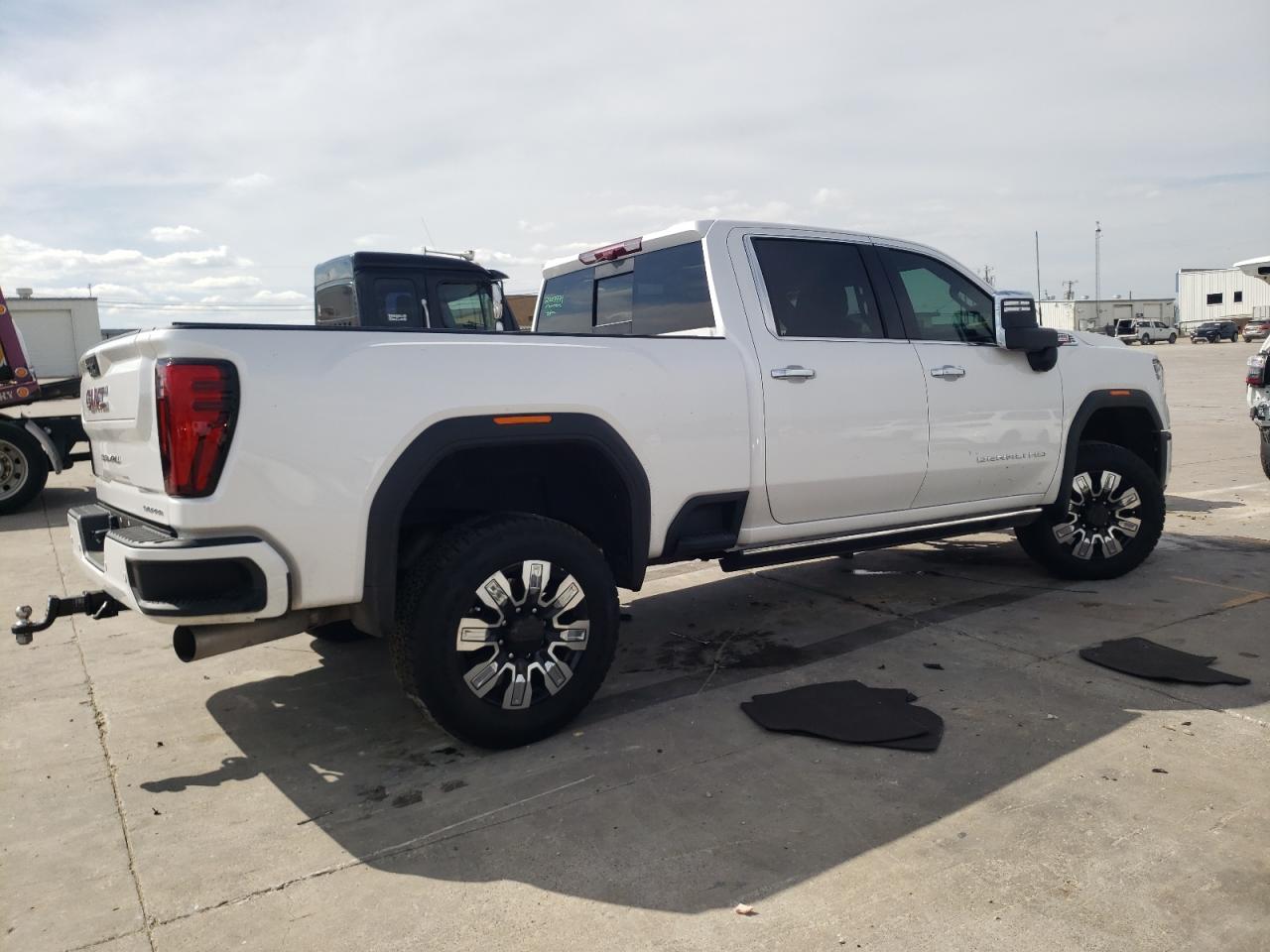 Photo 2 VIN: 1GT49REY6RF285078 - GMC SIERRA 