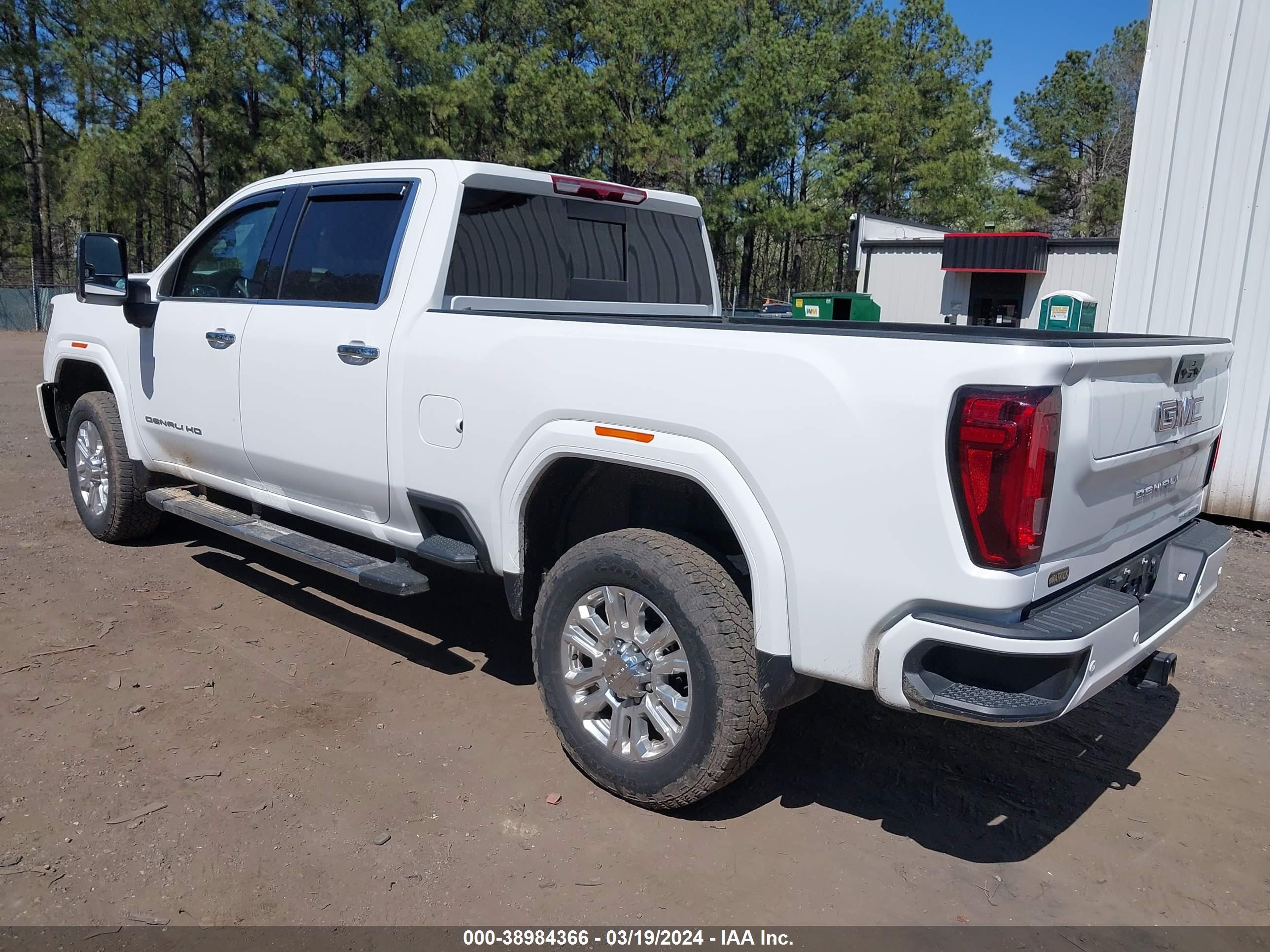 Photo 2 VIN: 1GT49REY8NF336476 - GMC SIERRA 