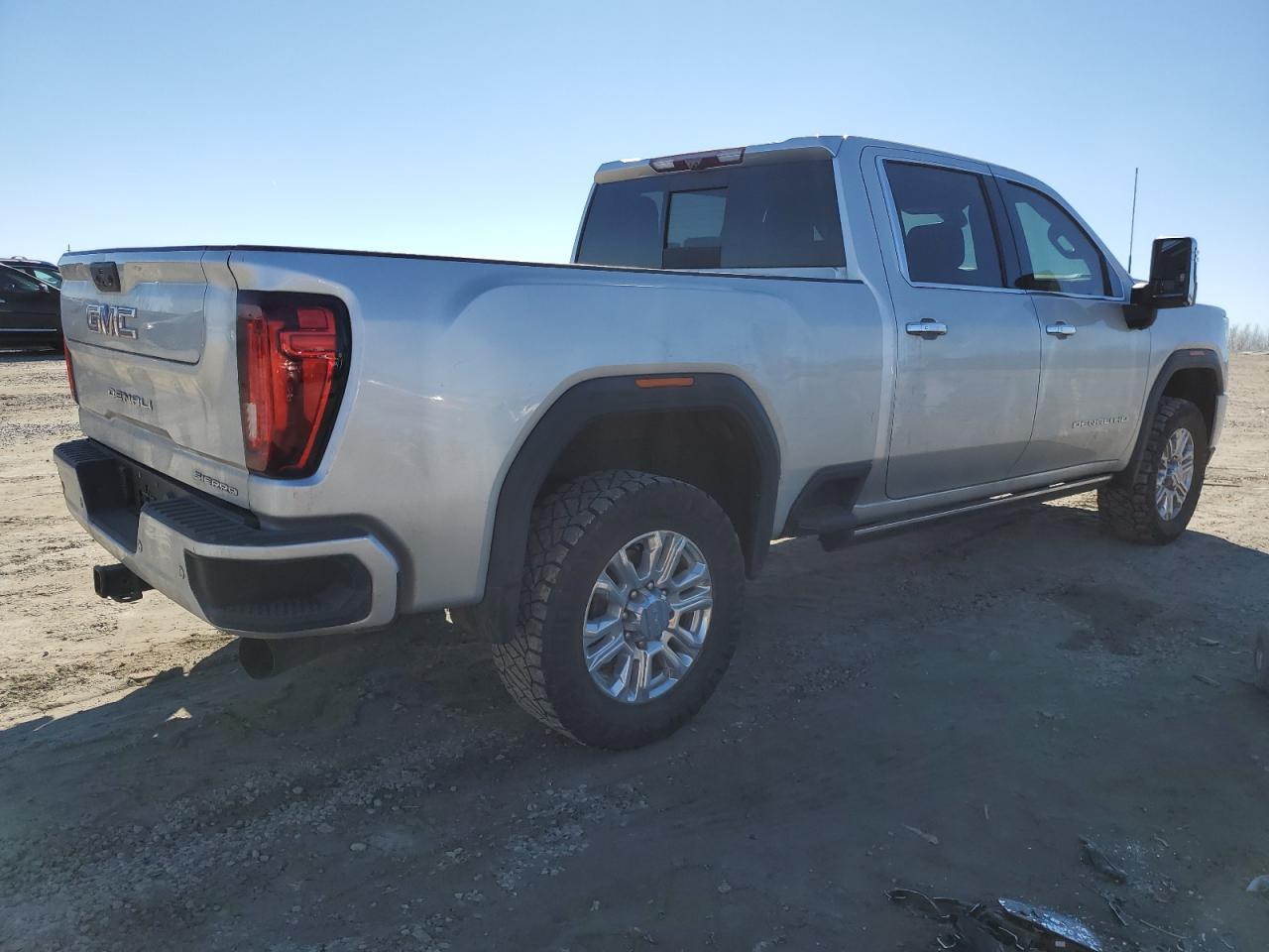 Photo 2 VIN: 1GT49REY9MF157619 - GMC SIERRA 