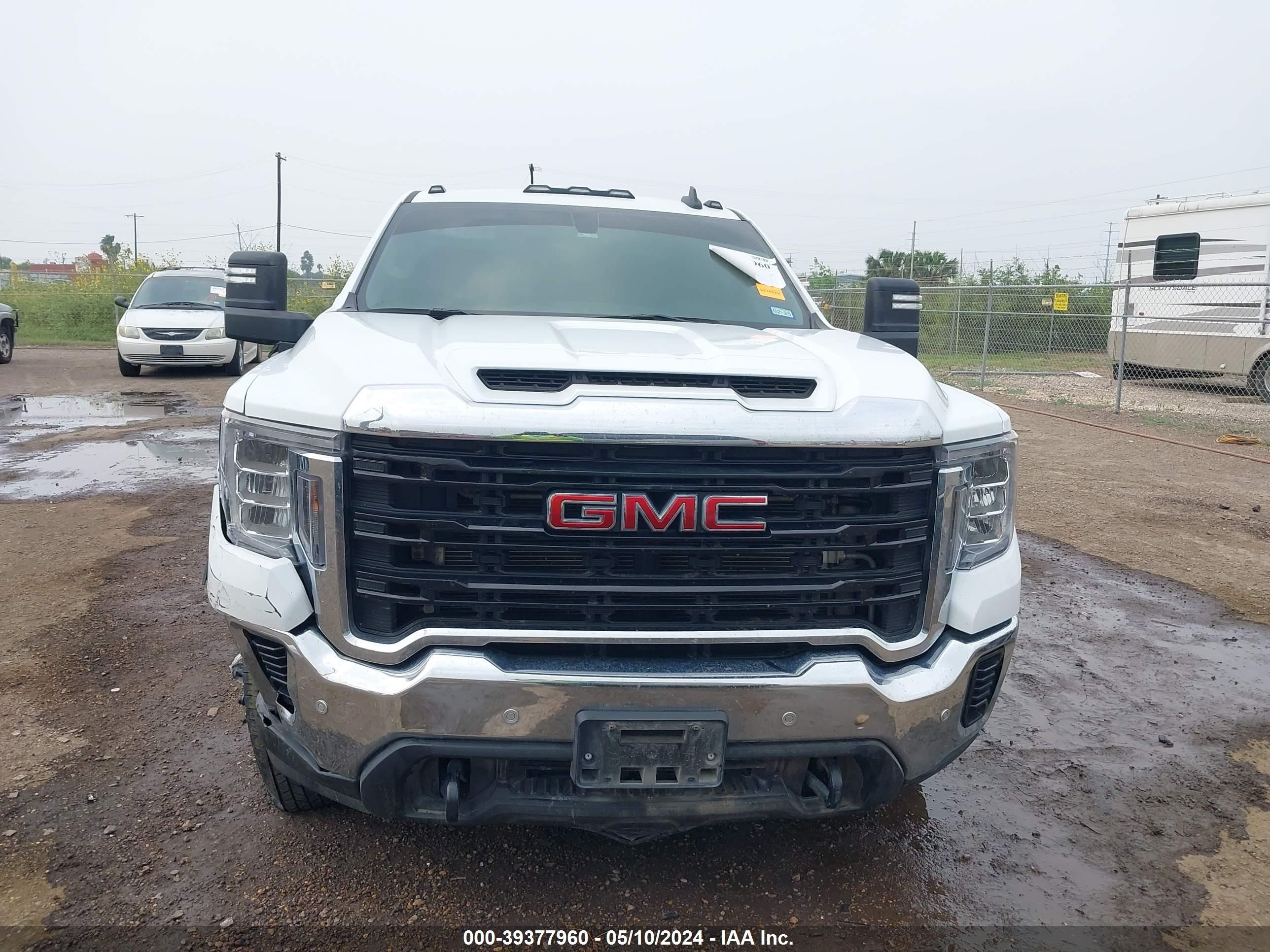 Photo 11 VIN: 1GT49SEY4NF218531 - GMC NULL 