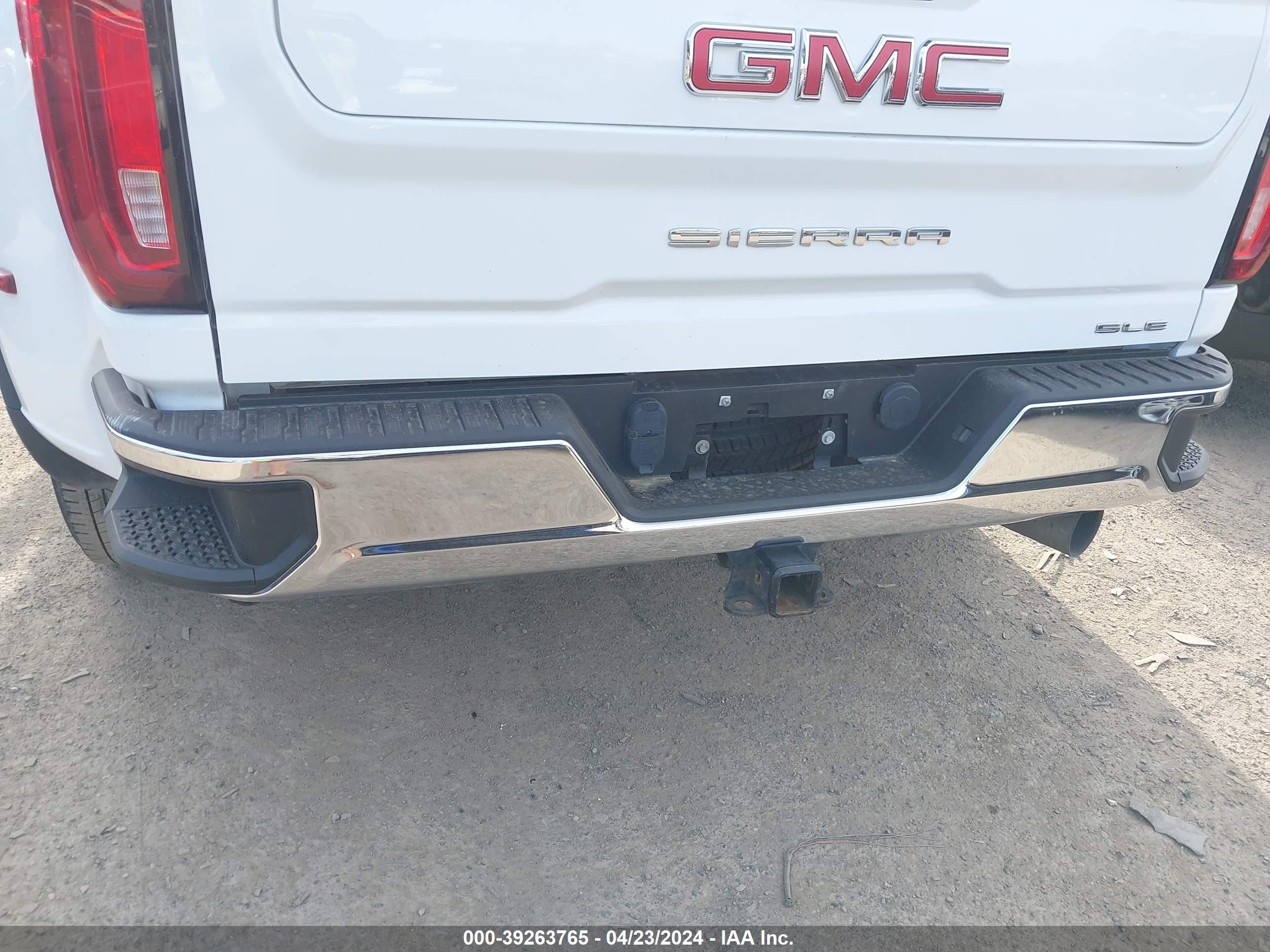 Photo 13 VIN: 1GT49TEY5PF217199 - GMC SIERRA 