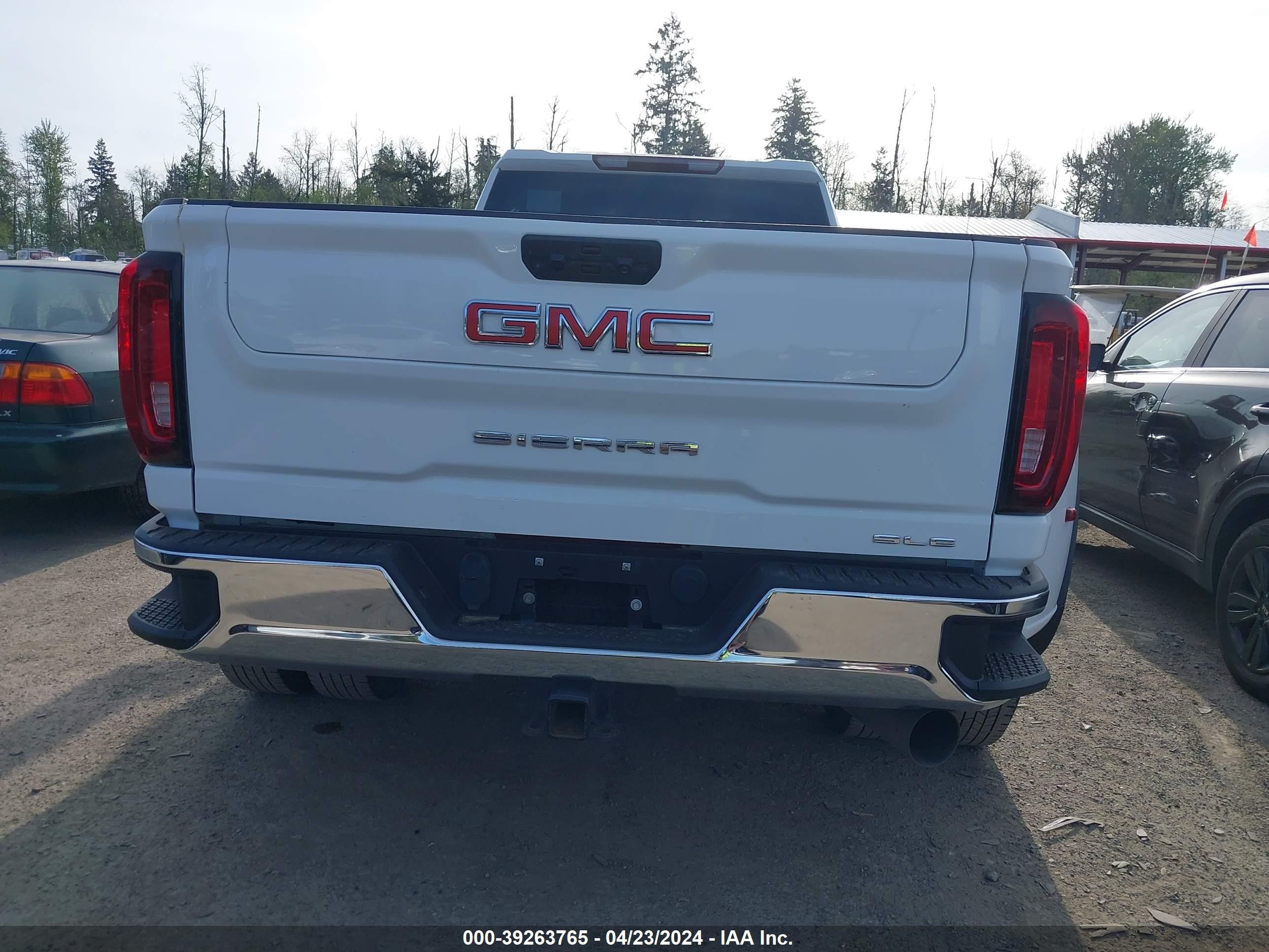 Photo 17 VIN: 1GT49TEY5PF217199 - GMC SIERRA 