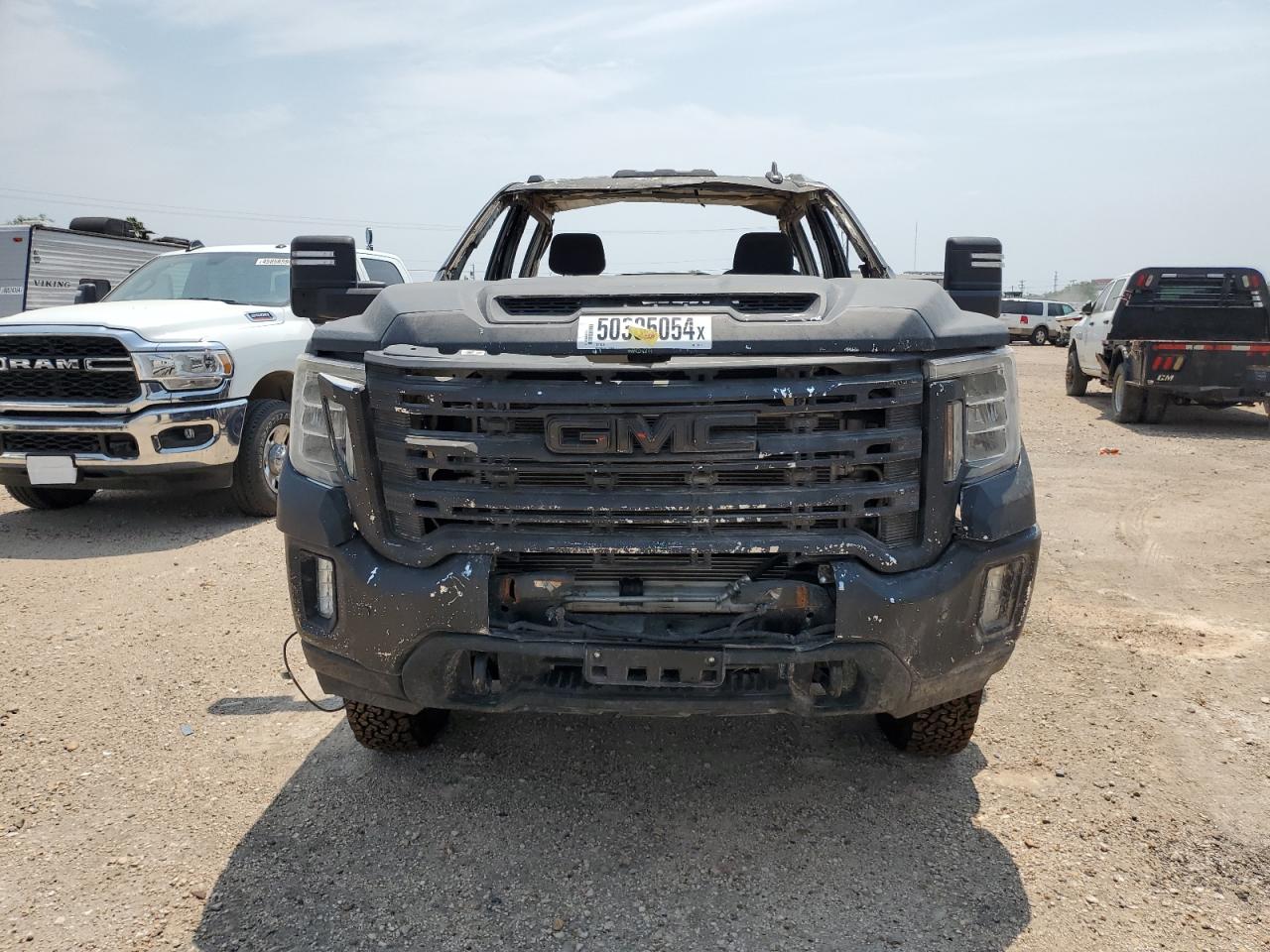 Photo 4 VIN: 1GT49TEY6MF228353 - GMC SIERRA 