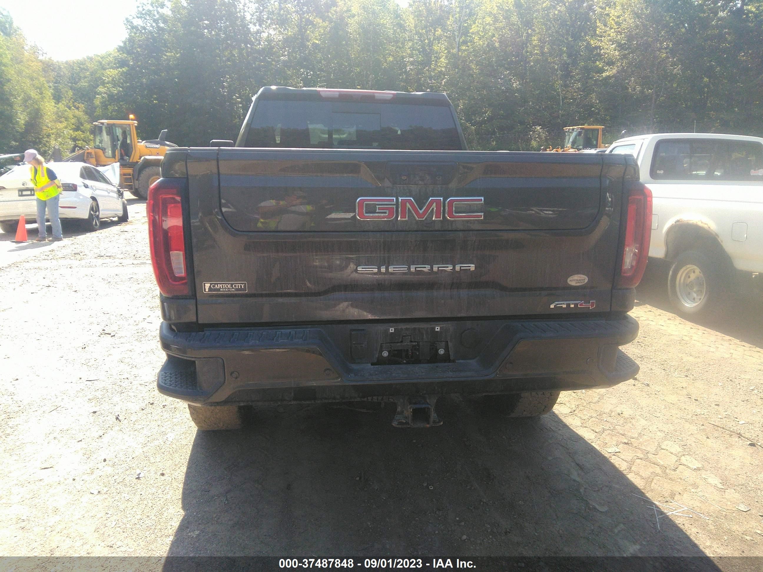 Photo 7 VIN: 1GT49VE74PF150517 - GMC SIERRA 