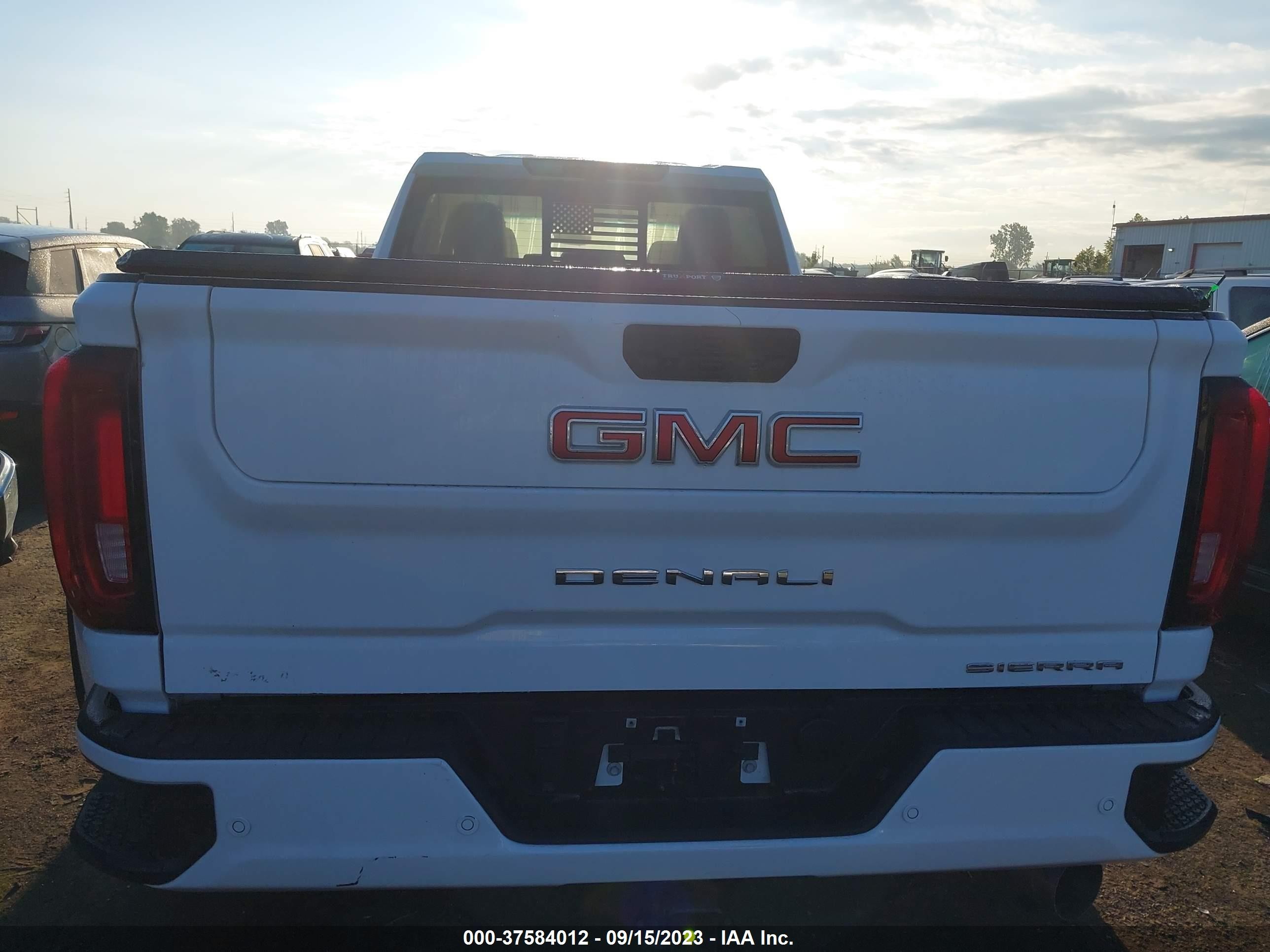 Photo 6 VIN: 1GT49WEY0NF357532 - GMC NULL 