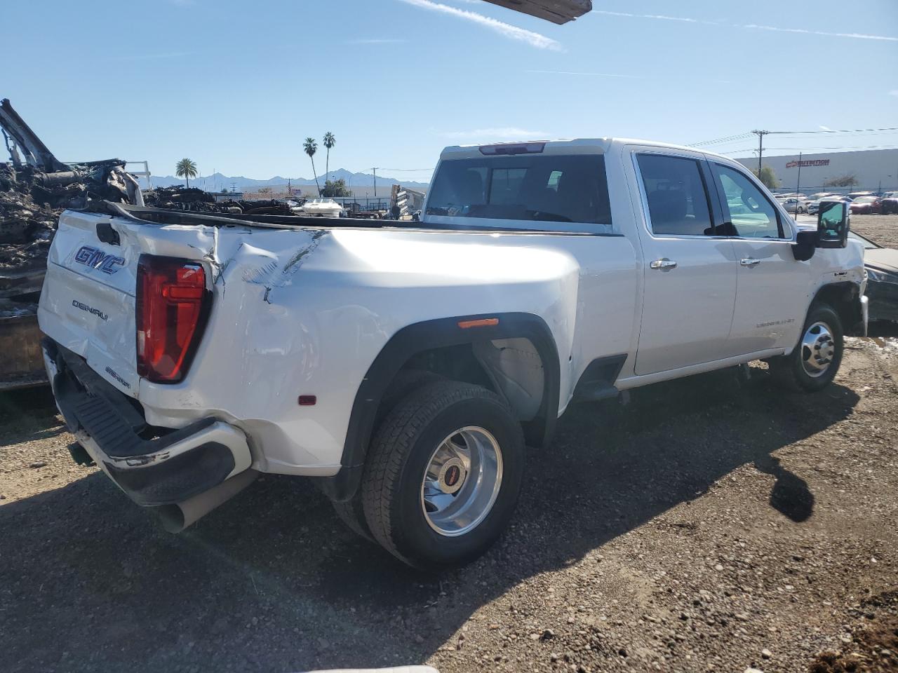 Photo 2 VIN: 1GT49WEY0PF181794 - GMC SIERRA 