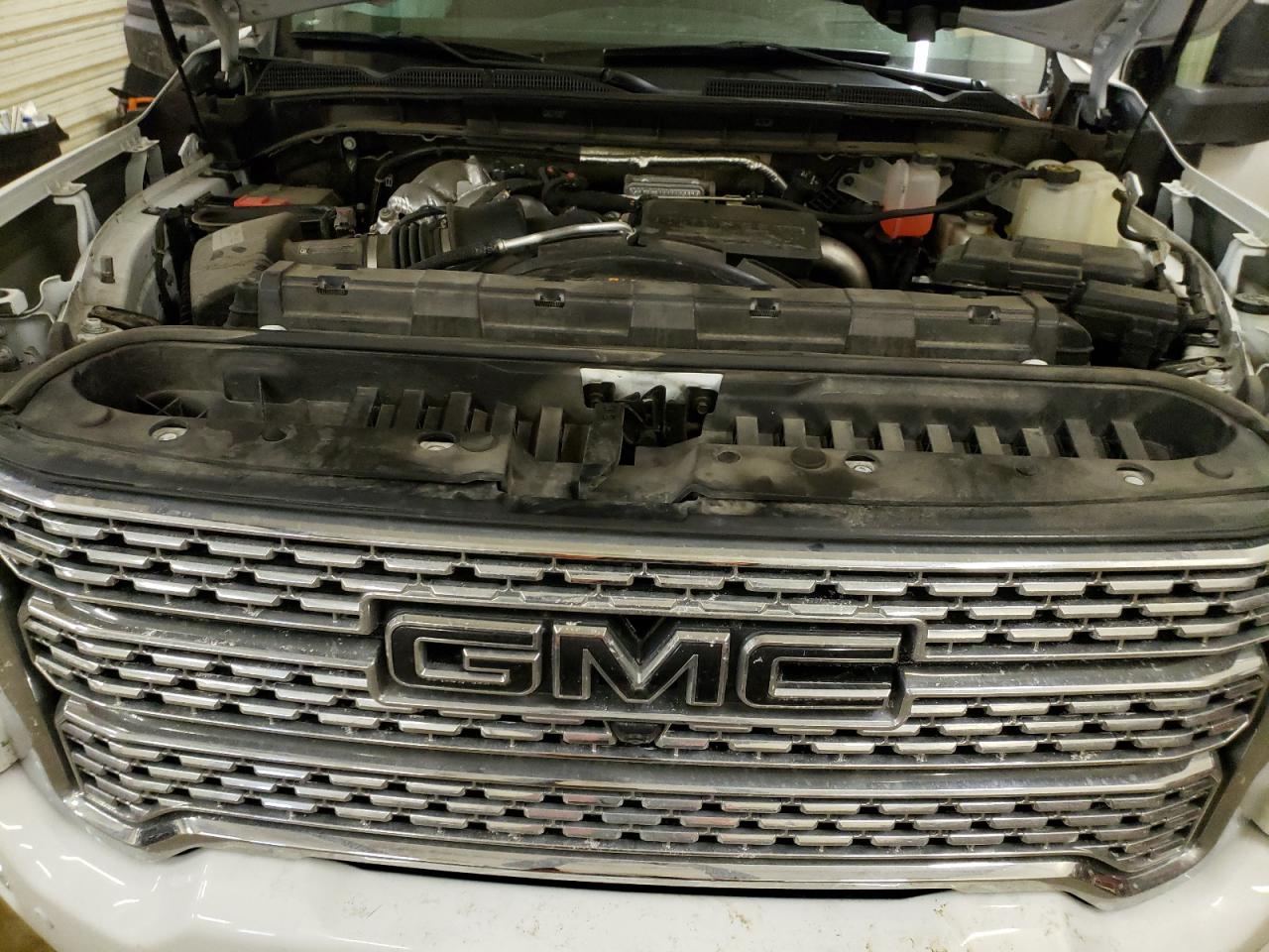 Photo 10 VIN: 1GT49WEY7MF145810 - GMC SIERRA 