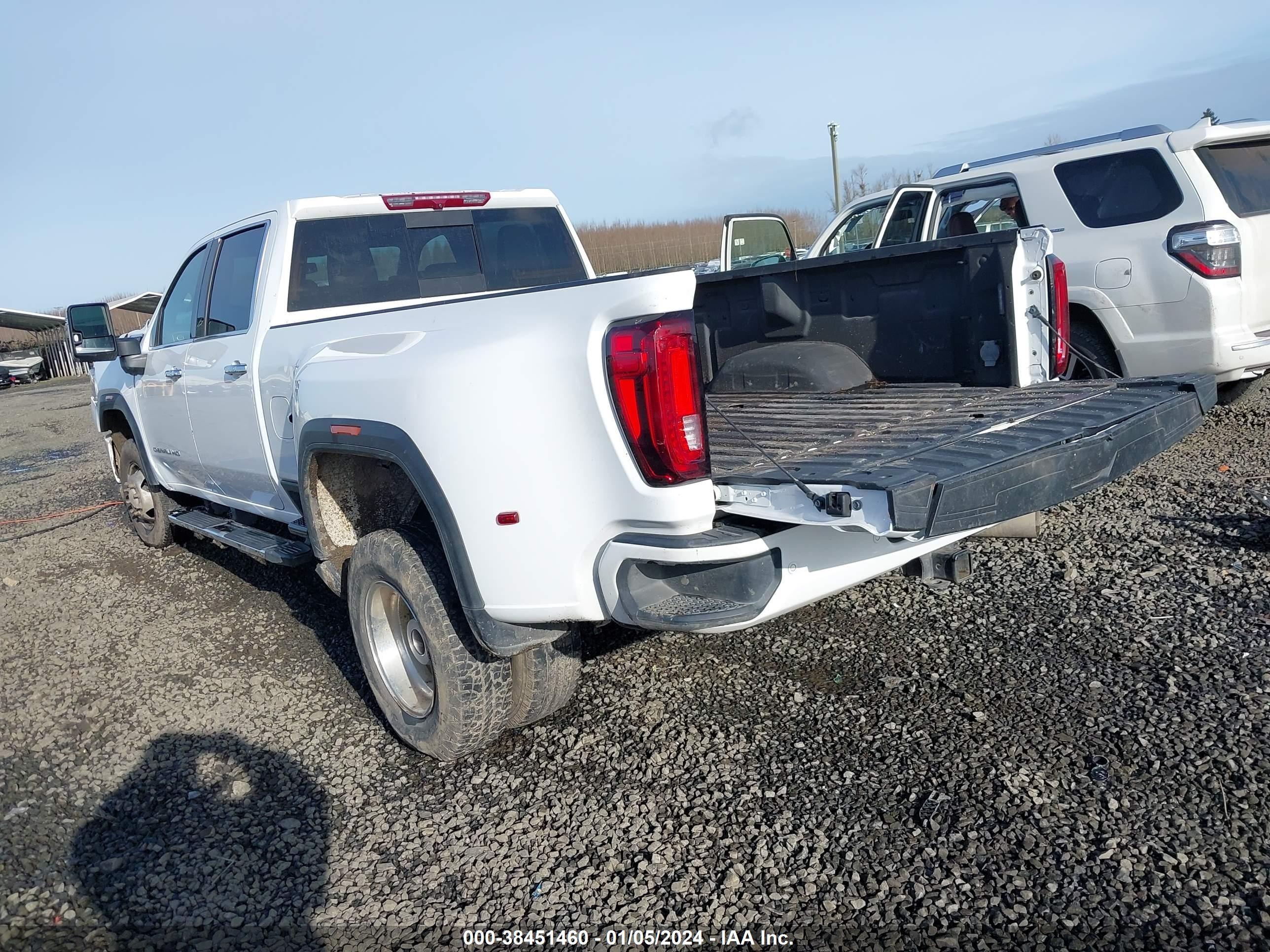 Photo 2 VIN: 1GT49WEY8NF209435 - GMC SIERRA 