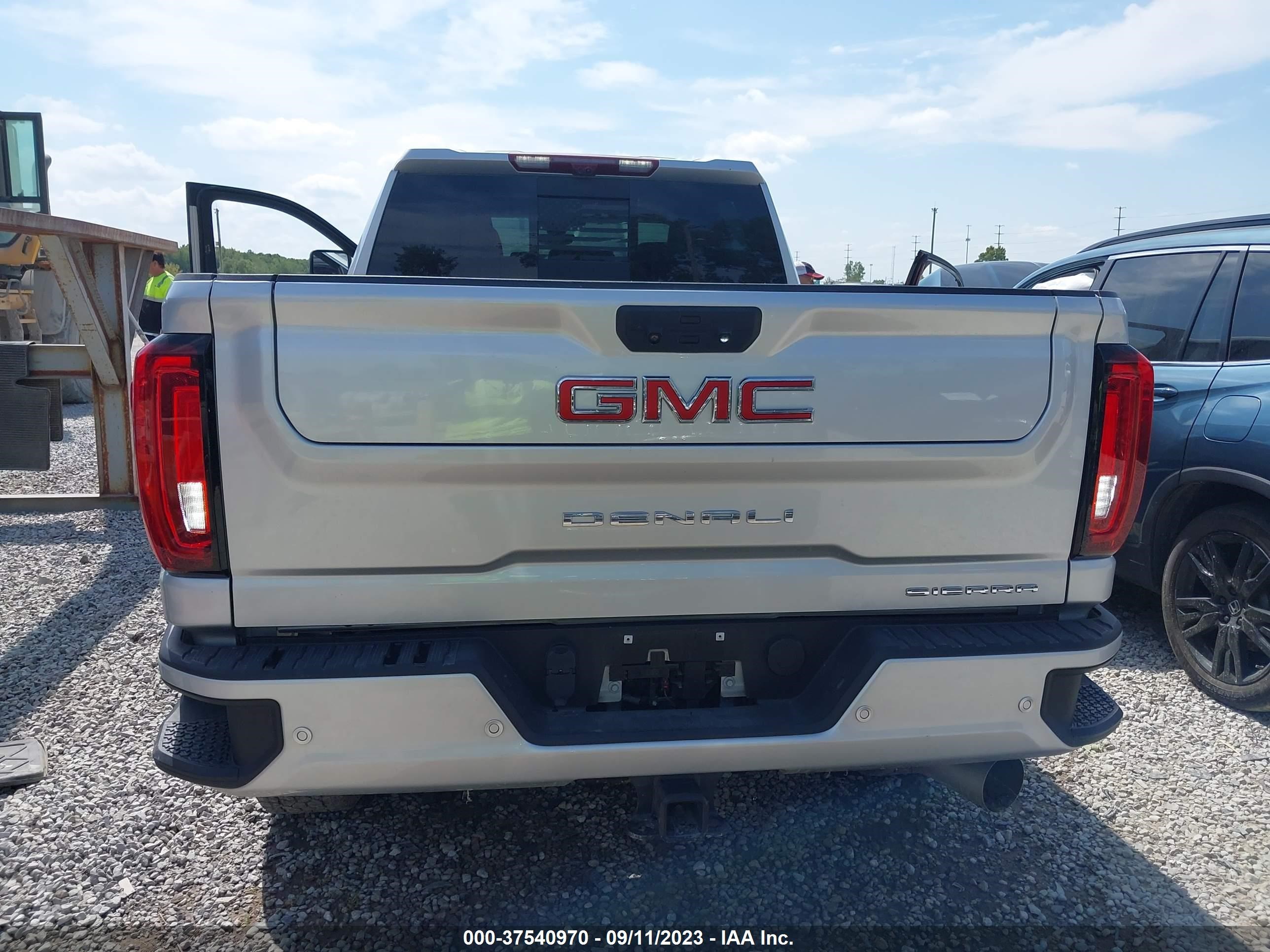 Photo 7 VIN: 1GT49WEYXNF286825 - GMC NULL 