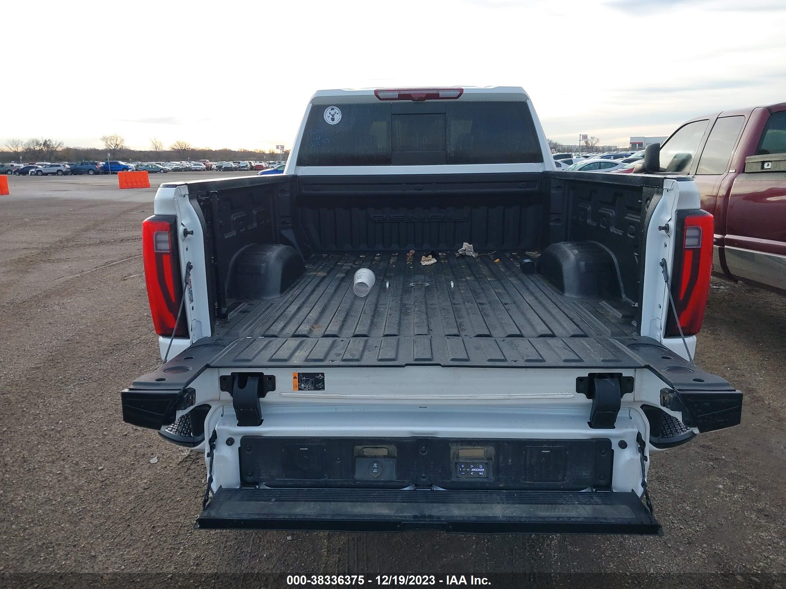 Photo 12 VIN: 1GT49XEY4RF163467 - GMC SIERRA 