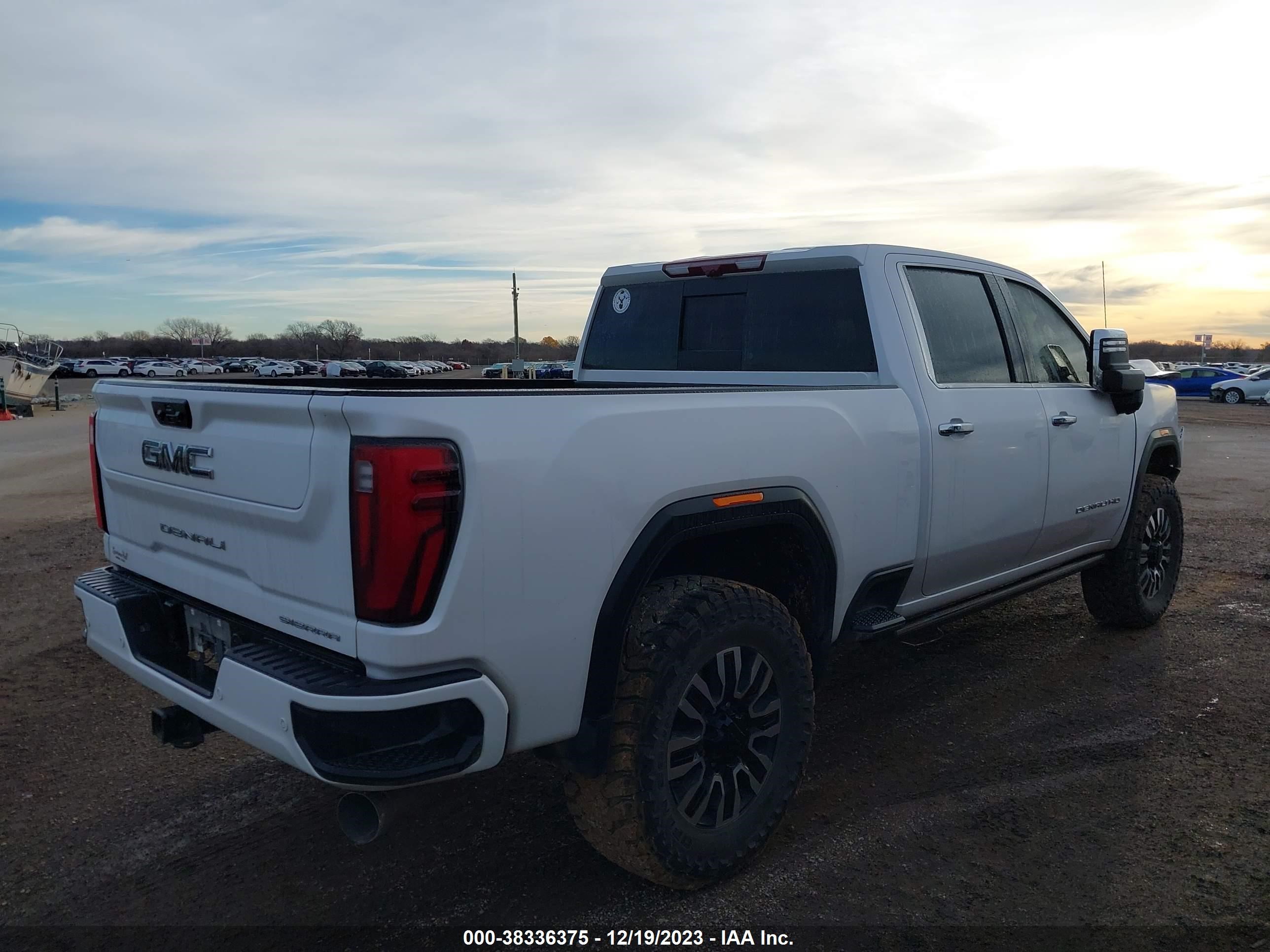 Photo 3 VIN: 1GT49XEY4RF163467 - GMC SIERRA 