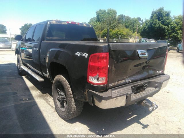 Photo 2 VIN: 1GT4K0B61AF110731 - GMC SIERRA 2500HD 