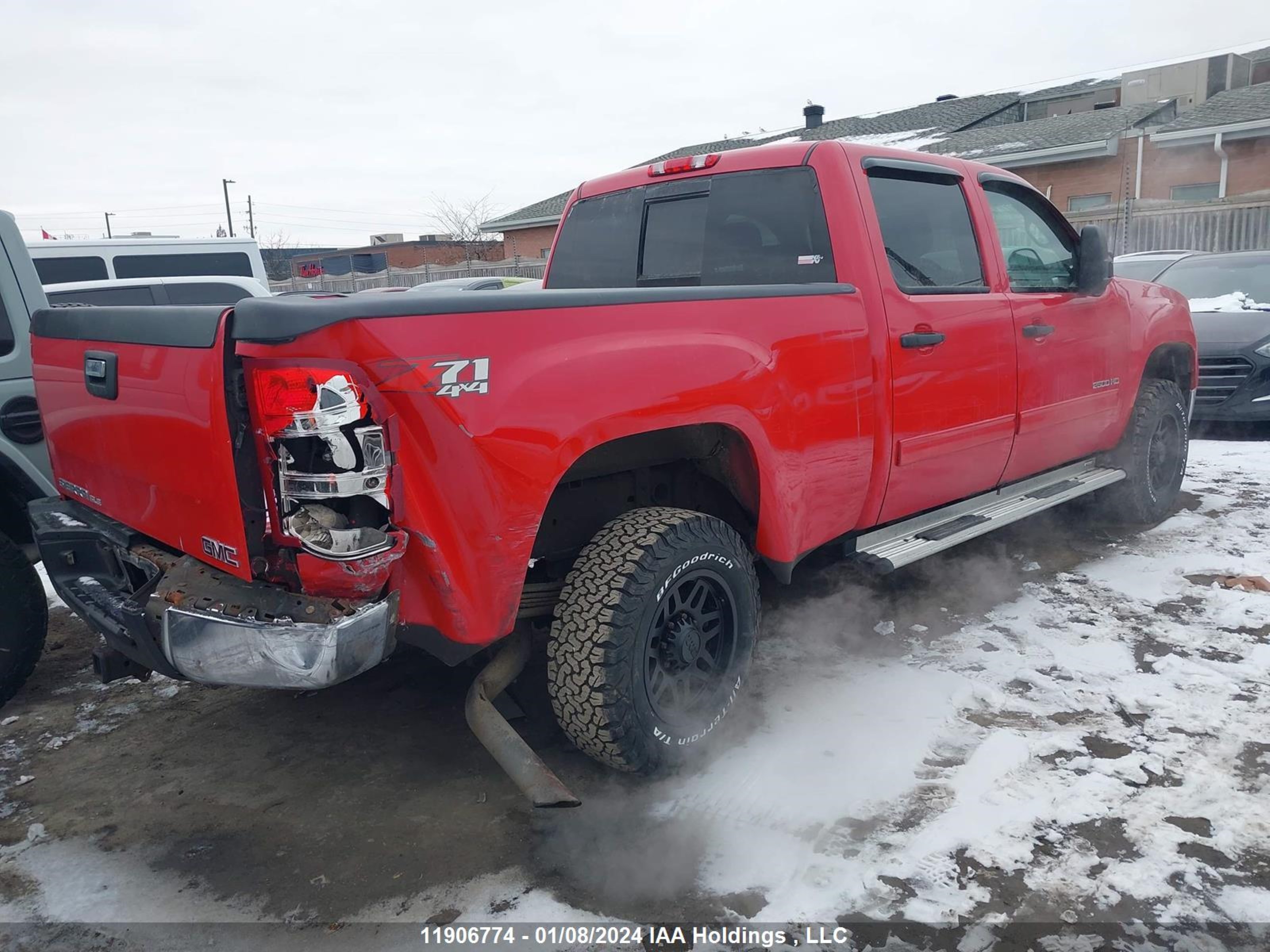 Photo 3 VIN: 1GT4K0BG2AF135937 - GMC SIERRA 