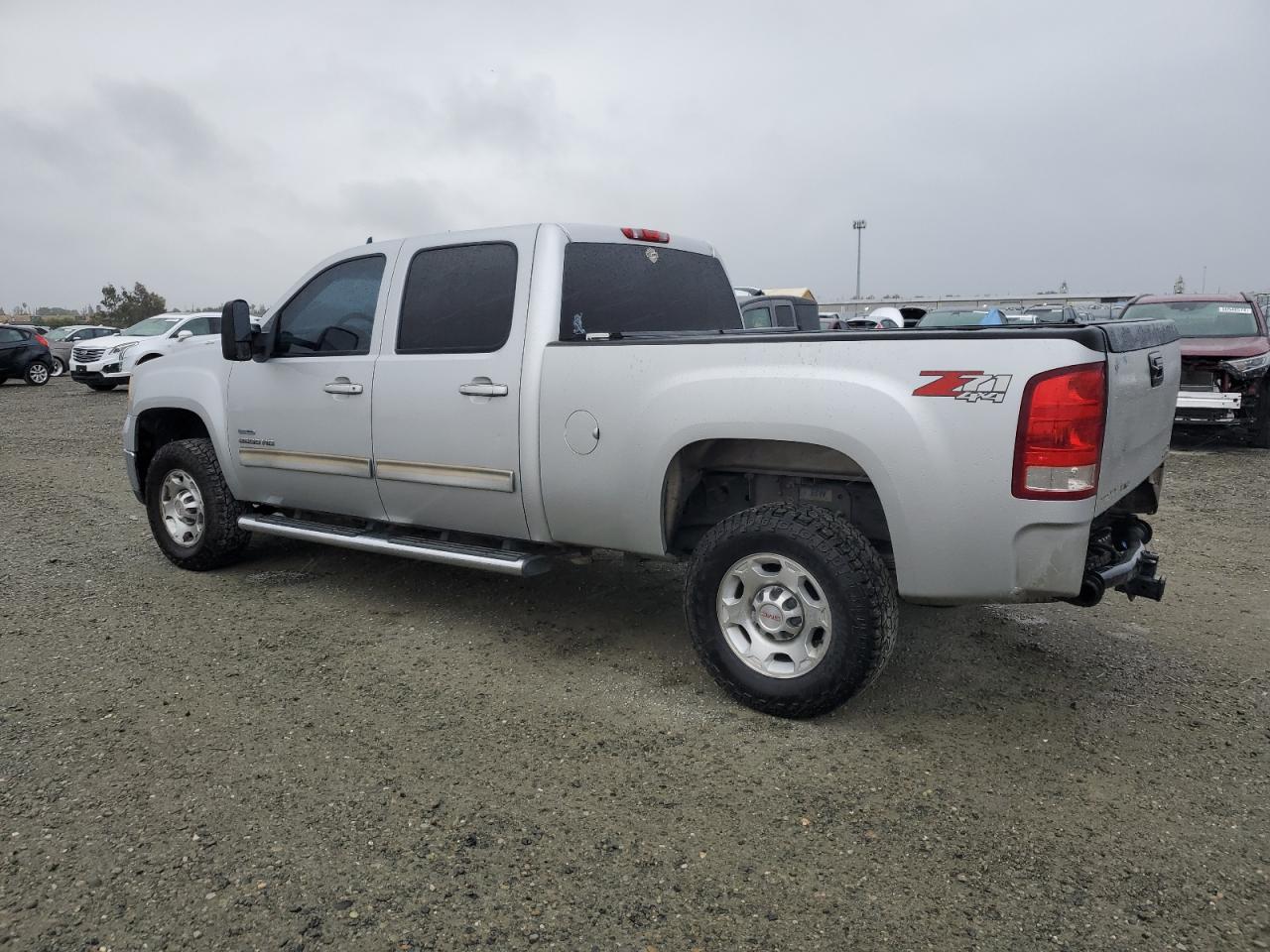 Photo 1 VIN: 1GT4K1B63AF124393 - GMC SIERRA 