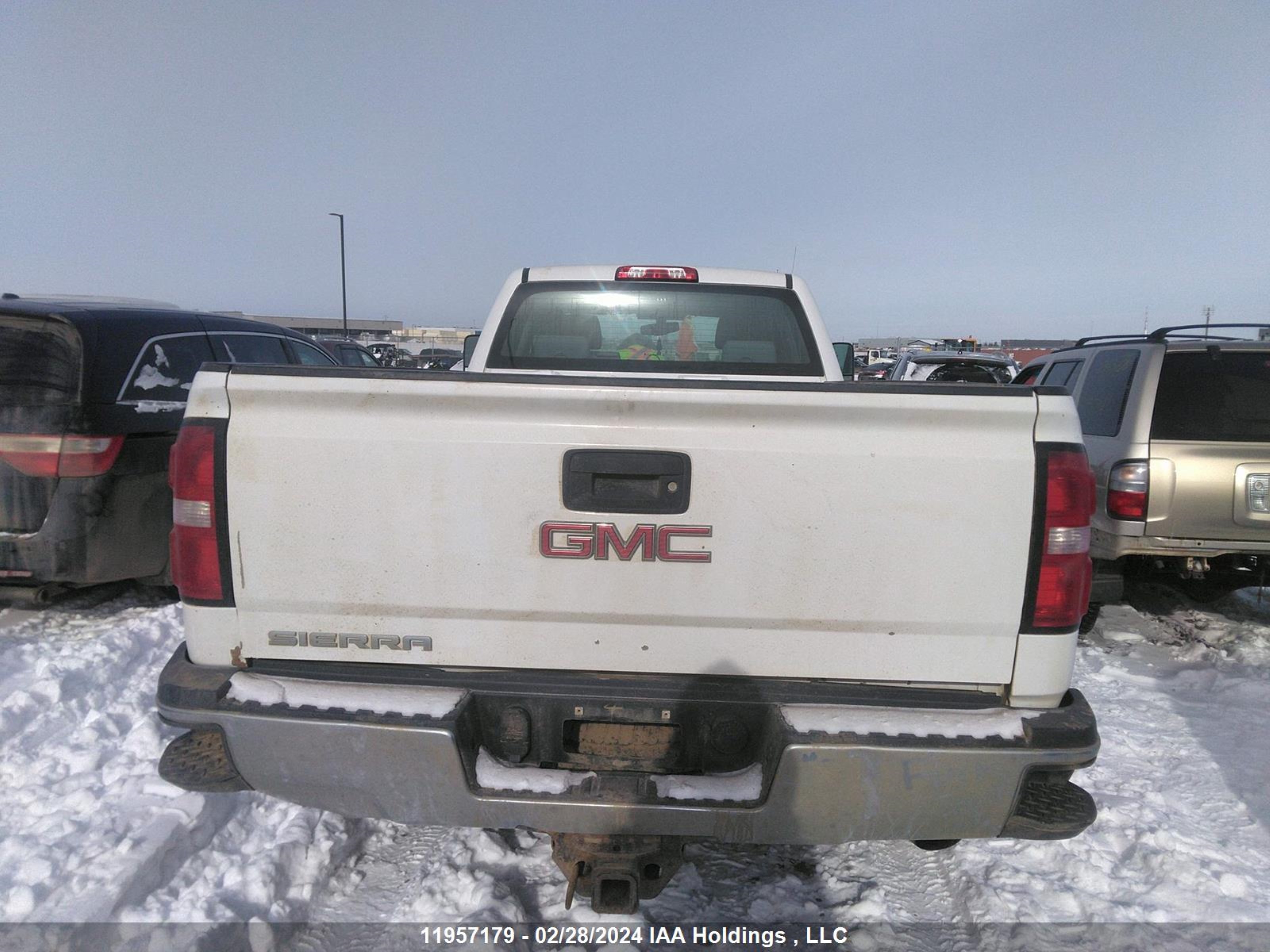 Photo 15 VIN: 1GT521CG7FZ515872 - GMC SIERRA 