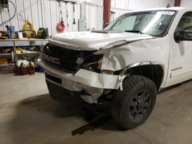 Photo 8 VIN: 1GT523CG9BZ395207 - GMC SIERRA K35 