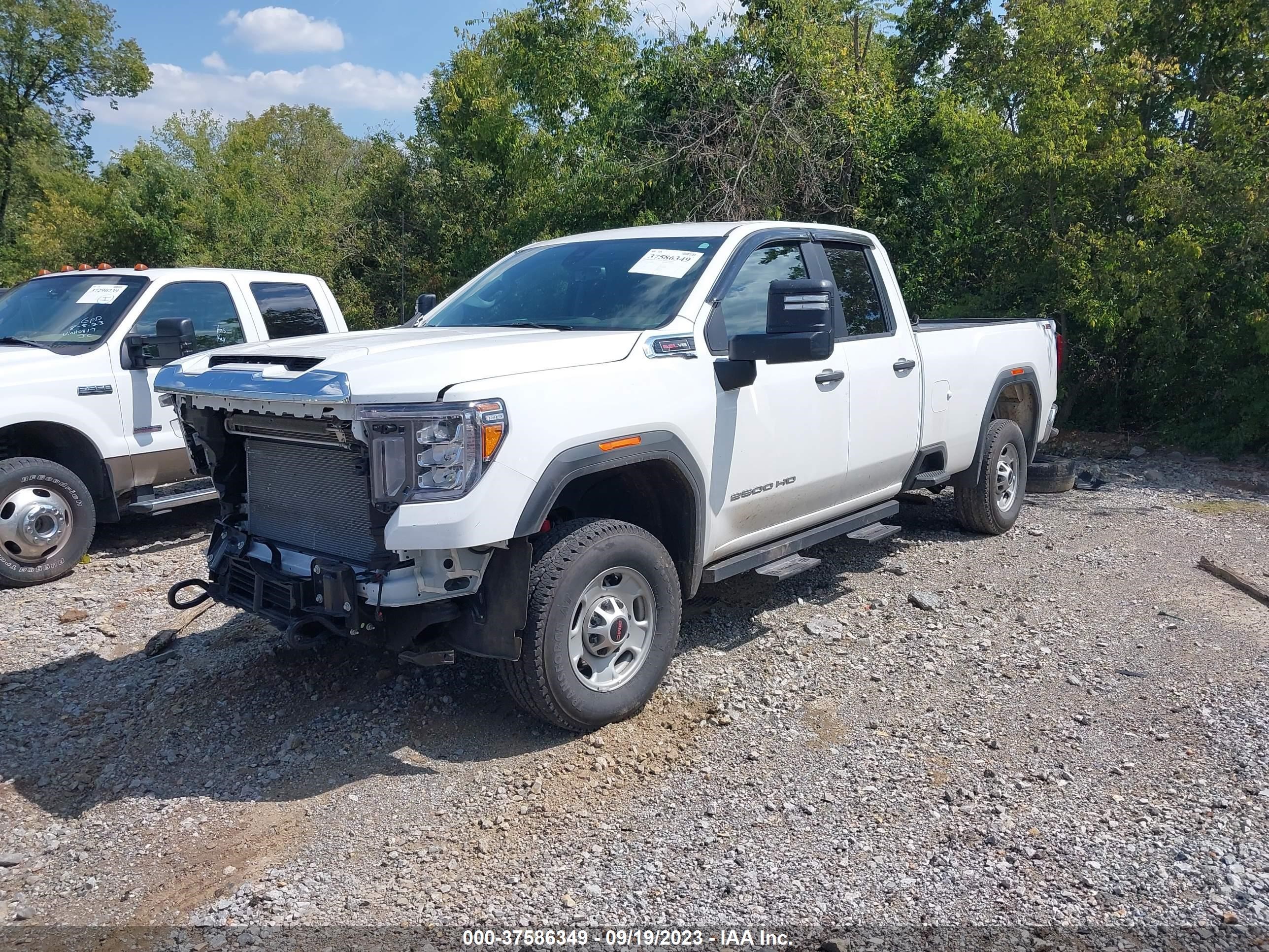 Photo 1 VIN: 1GT59LE79NF340531 - GMC SIERRA 