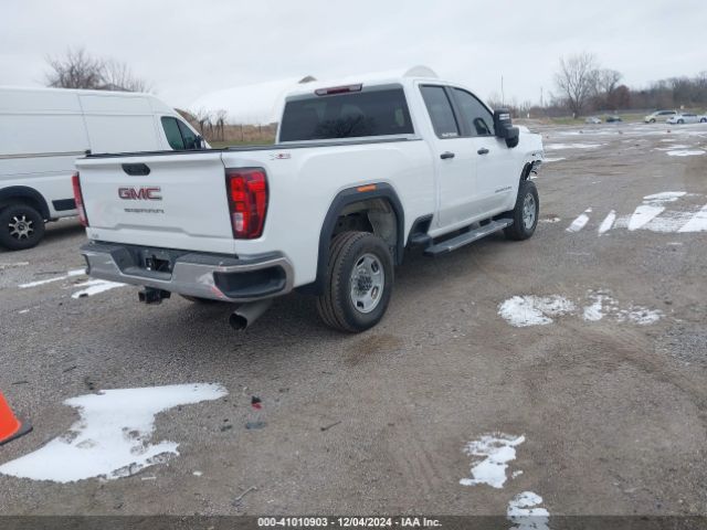 Photo 3 VIN: 1GT59LEY8NF268021 - GMC SIERRA HD 