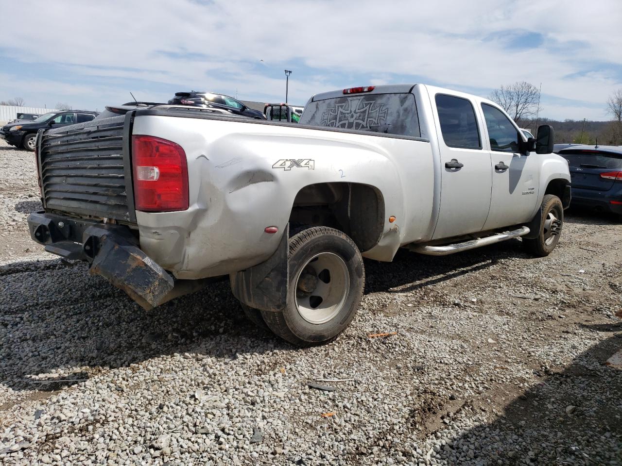 Photo 2 VIN: 1GT7K2B6XAF134051 - GMC SIERRA 