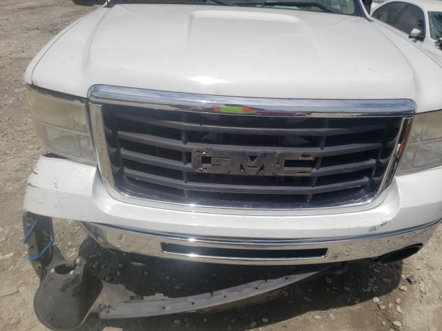 Photo 8 VIN: 1GT7K4B64AF110971 - GMC SIERRA K35 