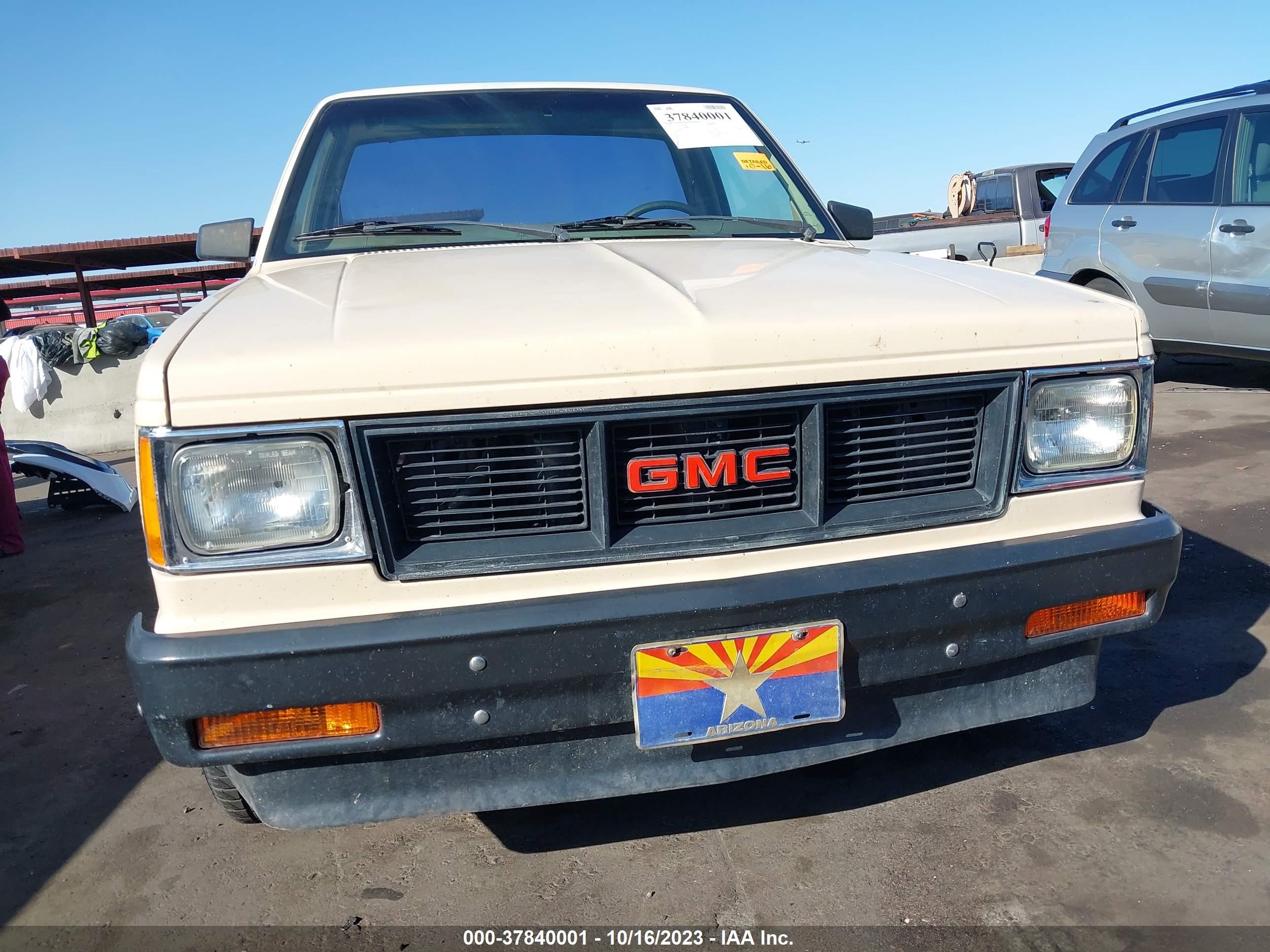 Photo 11 VIN: 1GTBS14A6F2543894 - GMC NULL 