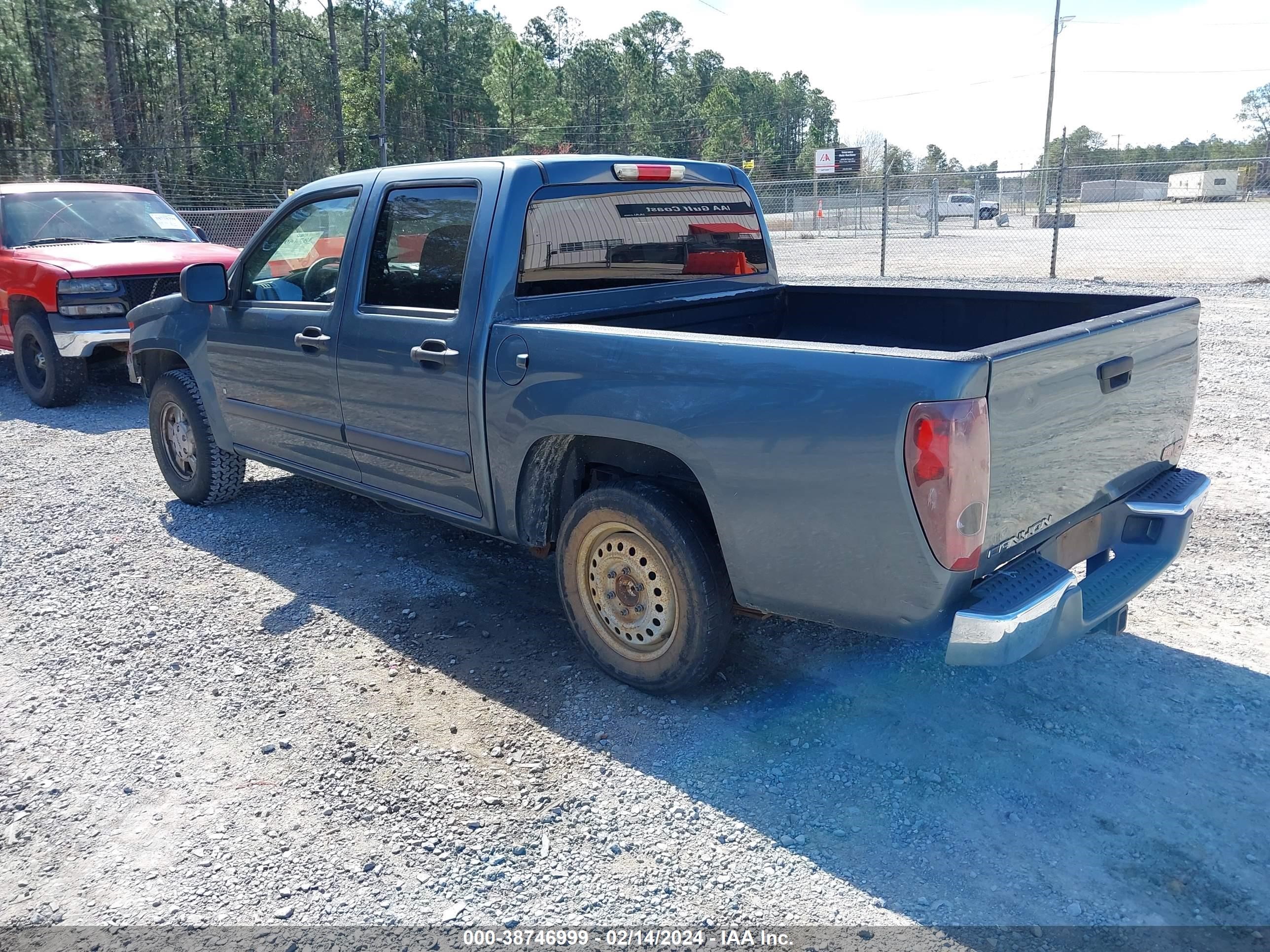 Photo 2 VIN: 1GTCS136068165070 - GMC CANYON 