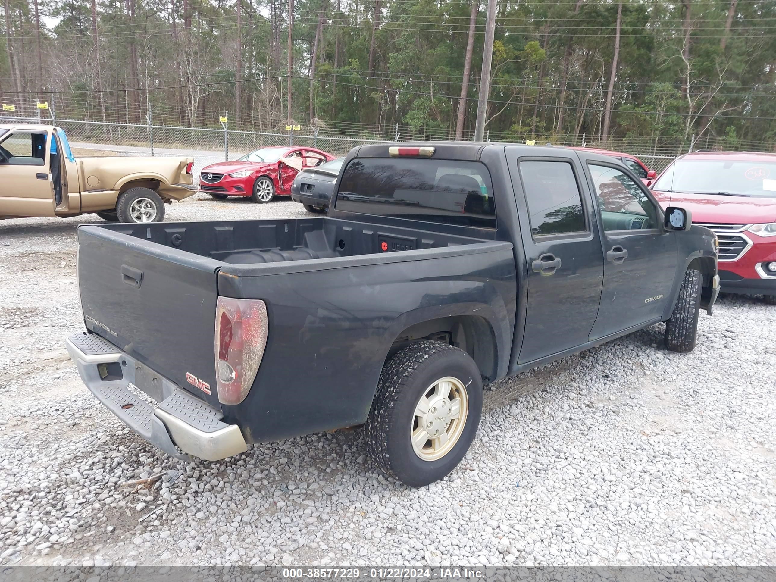 Photo 3 VIN: 1GTCS136658115370 - GMC CANYON 