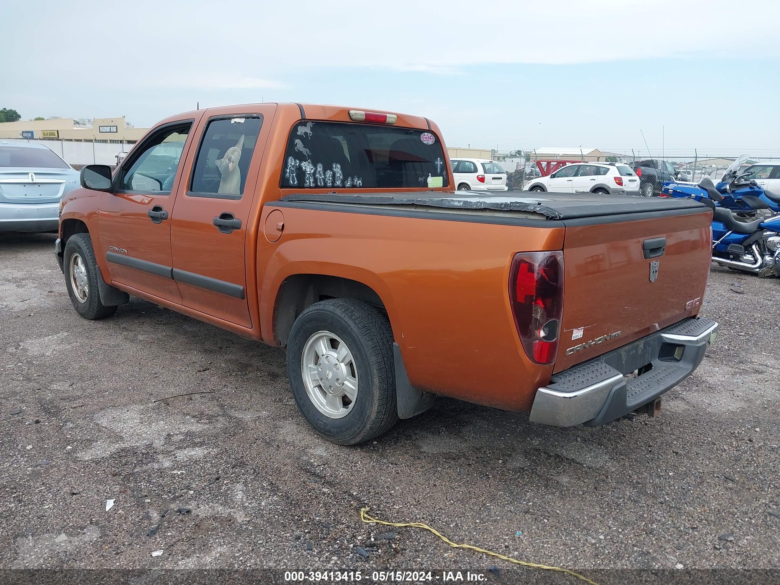 Photo 2 VIN: 1GTCS136748215623 - GMC CANYON 