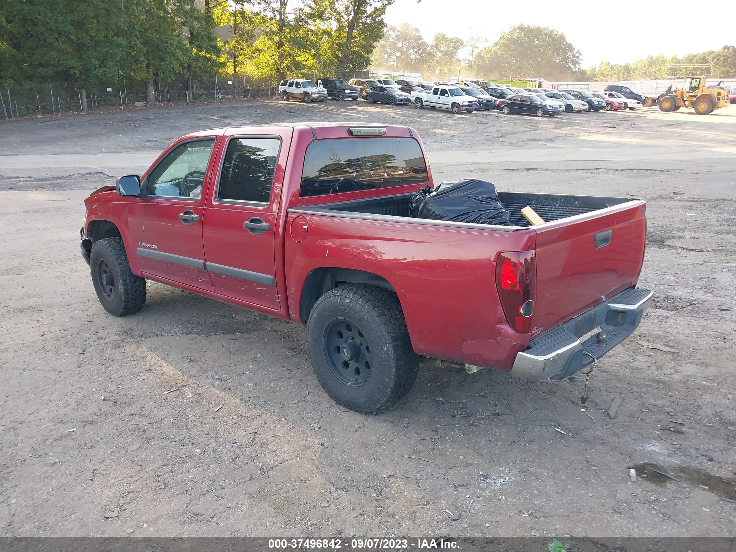 Photo 2 VIN: 1GTCS136958251170 - GMC CANYON 